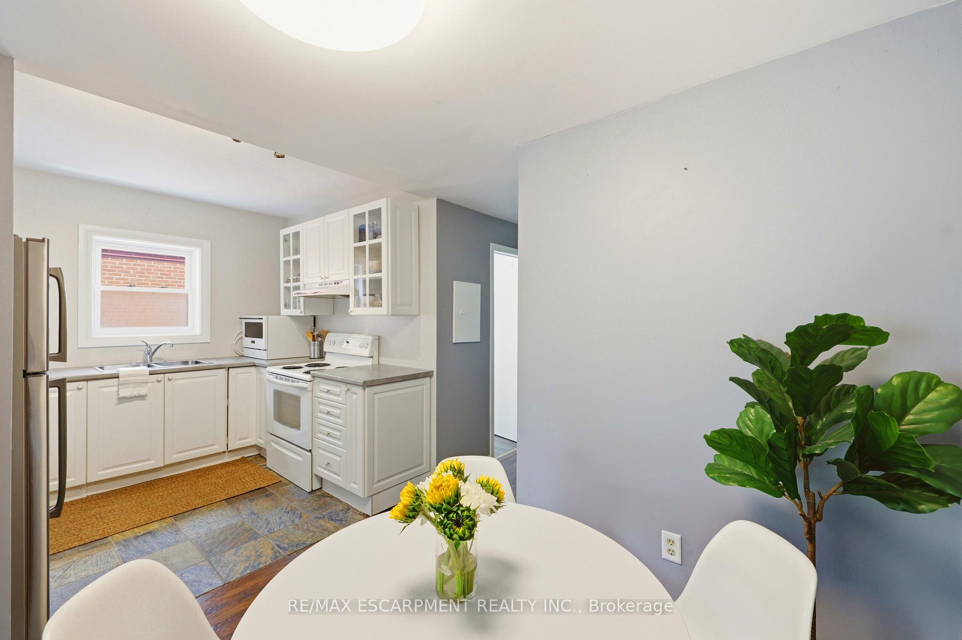 Photo 12 of Unit 310, 836 Concession Street, Hamilton, Raleigh — HOMEH
