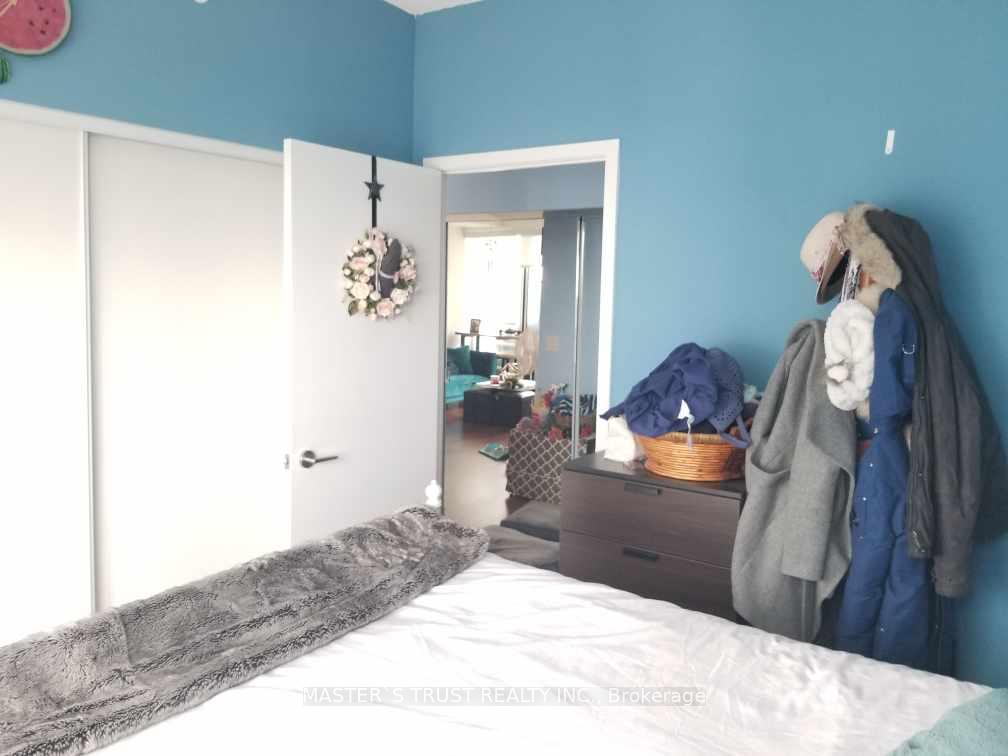 Photo 6 of Unit 3301, 115 McMahon Drive, North York, Bayview Village — HOMEH