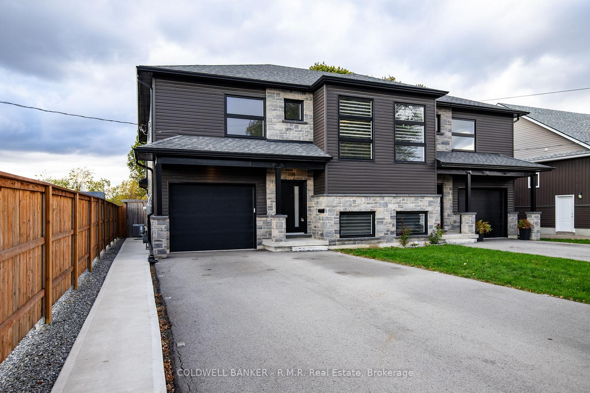 Photo 1 of 36 Page Street, Port Colborne, Bethel — HOMEH