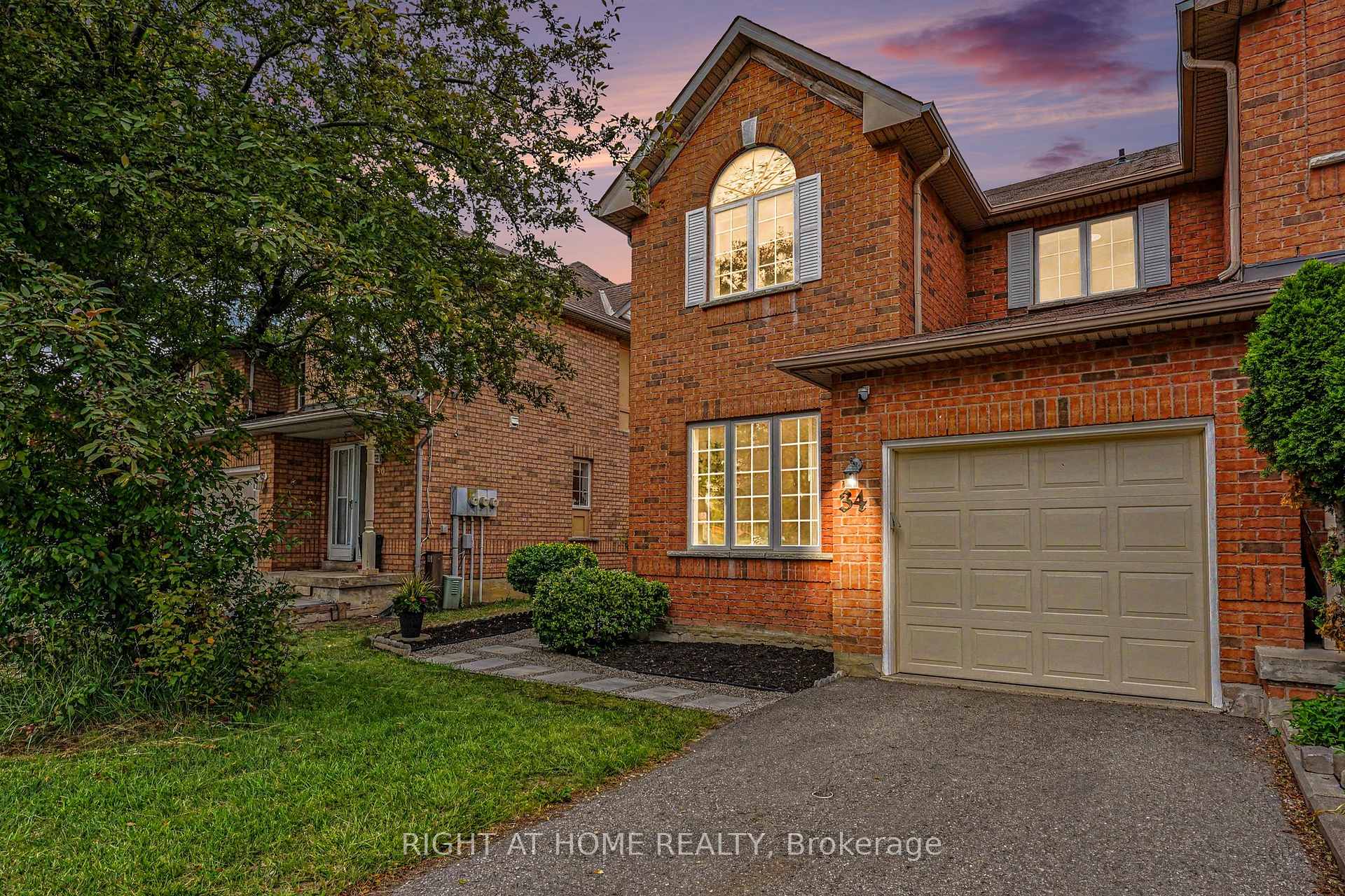 Front of Unit 34, 35 Malta Avenue