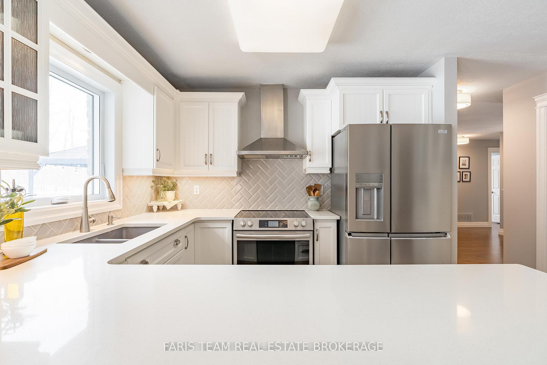 Photo 11 of 1 Pineview Drive, Oro-Medonte, Rural Oro-Medonte — HOMEH