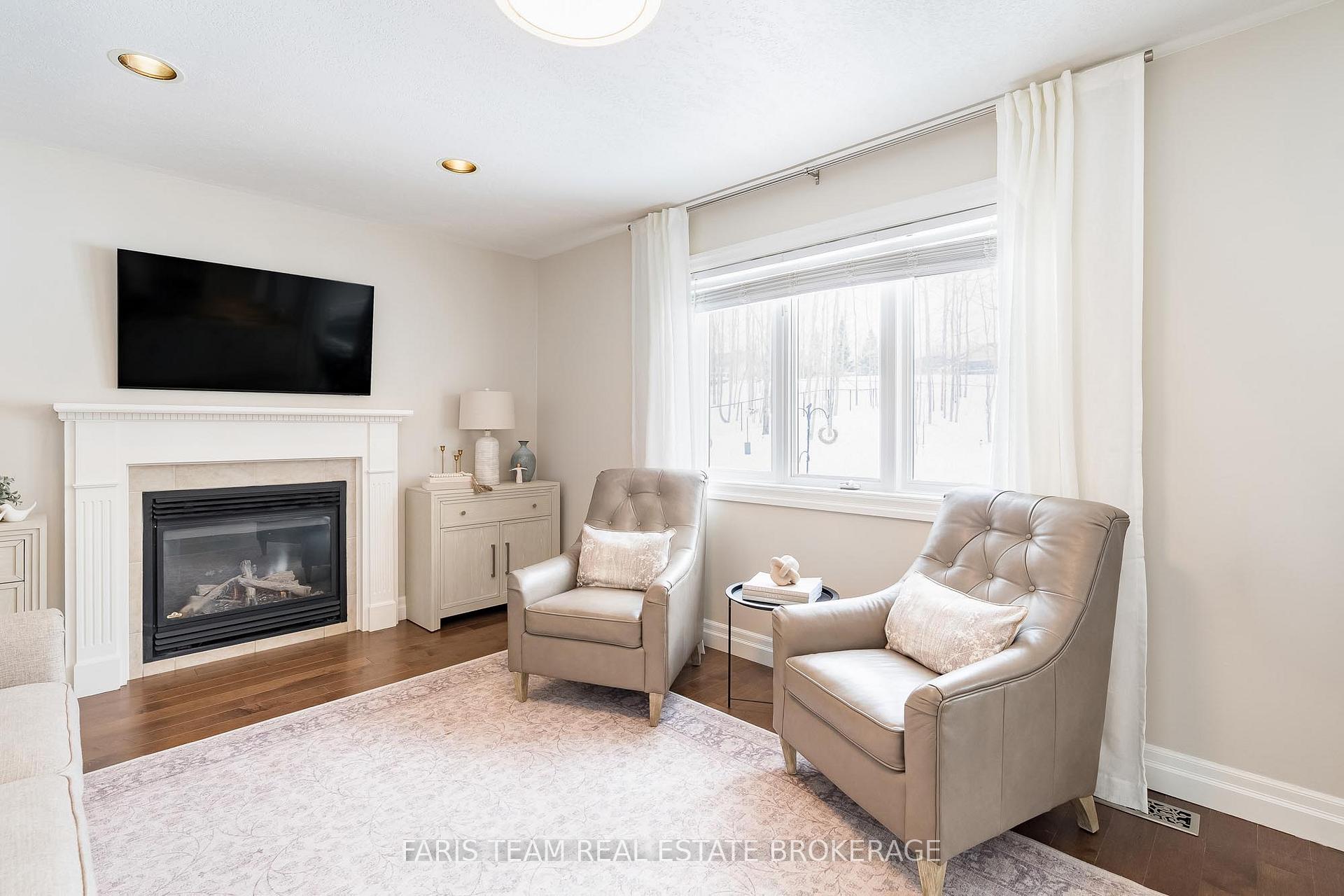 Photo 16 of 1 Pineview Drive, Oro-Medonte, Rural Oro-Medonte — HOMEH