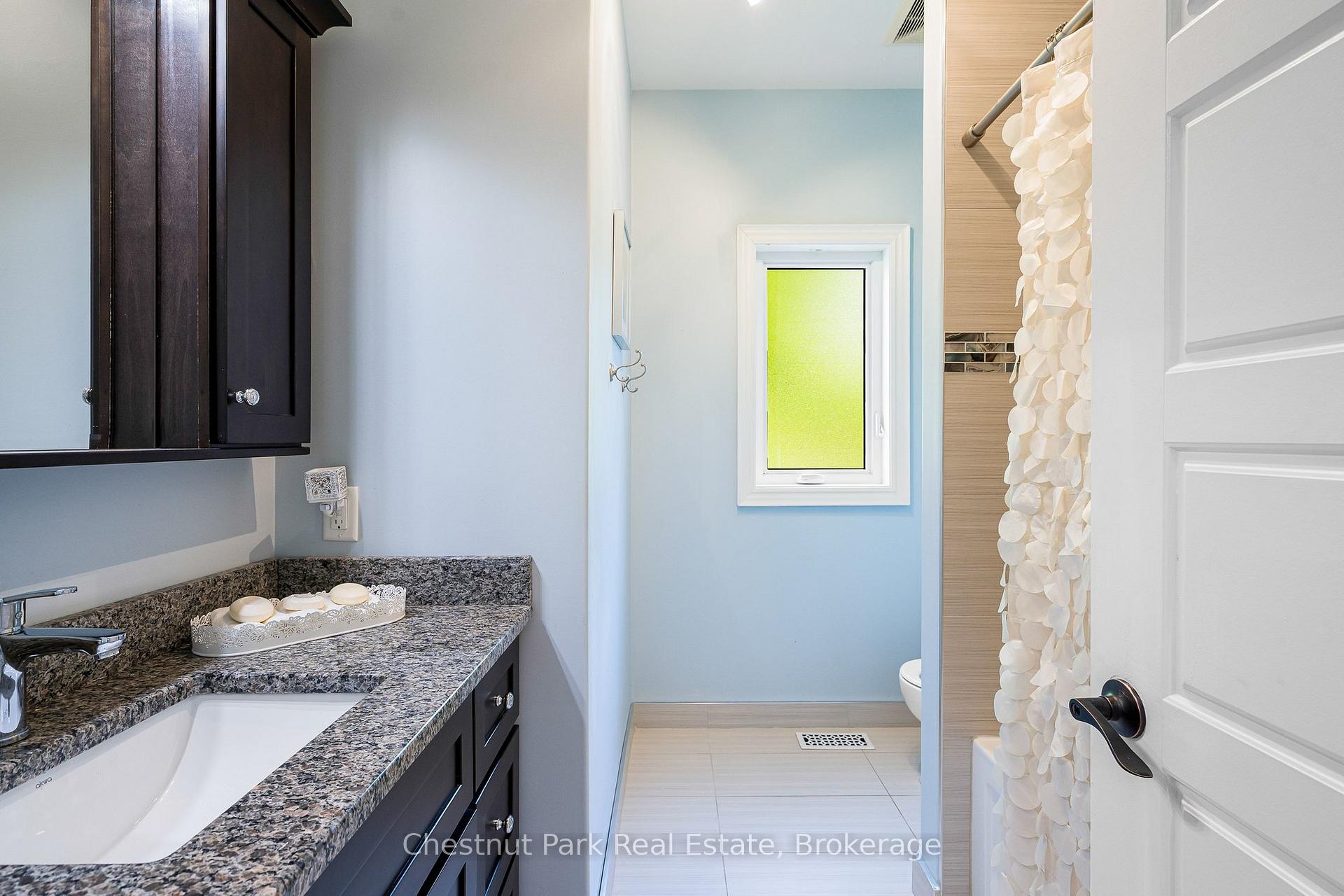 Photo 25 of 15 Saunders Street, Collingwood — HOMEH