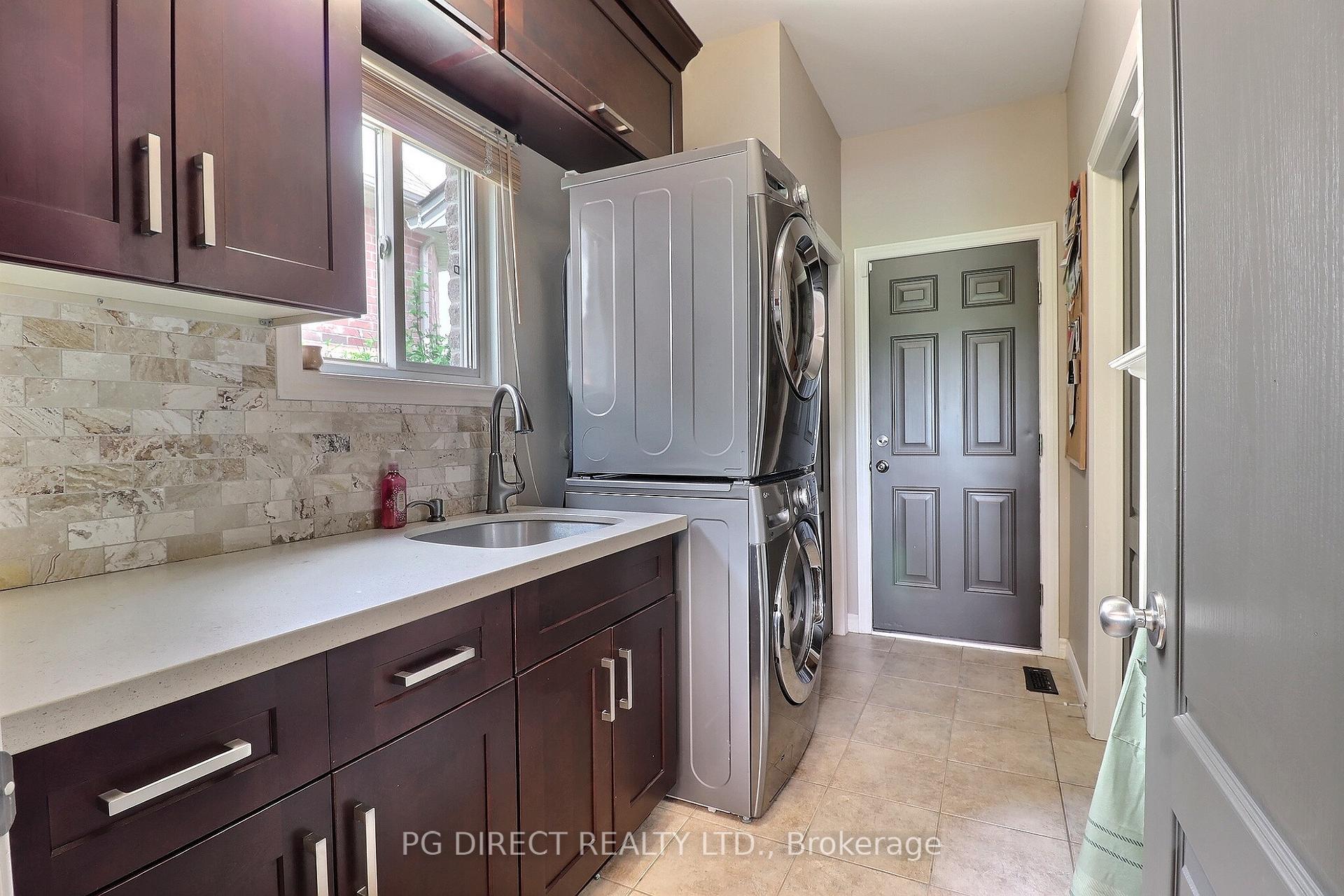 Photo 13 of 1040 Hanson Crescent, London, North E — HOMEH