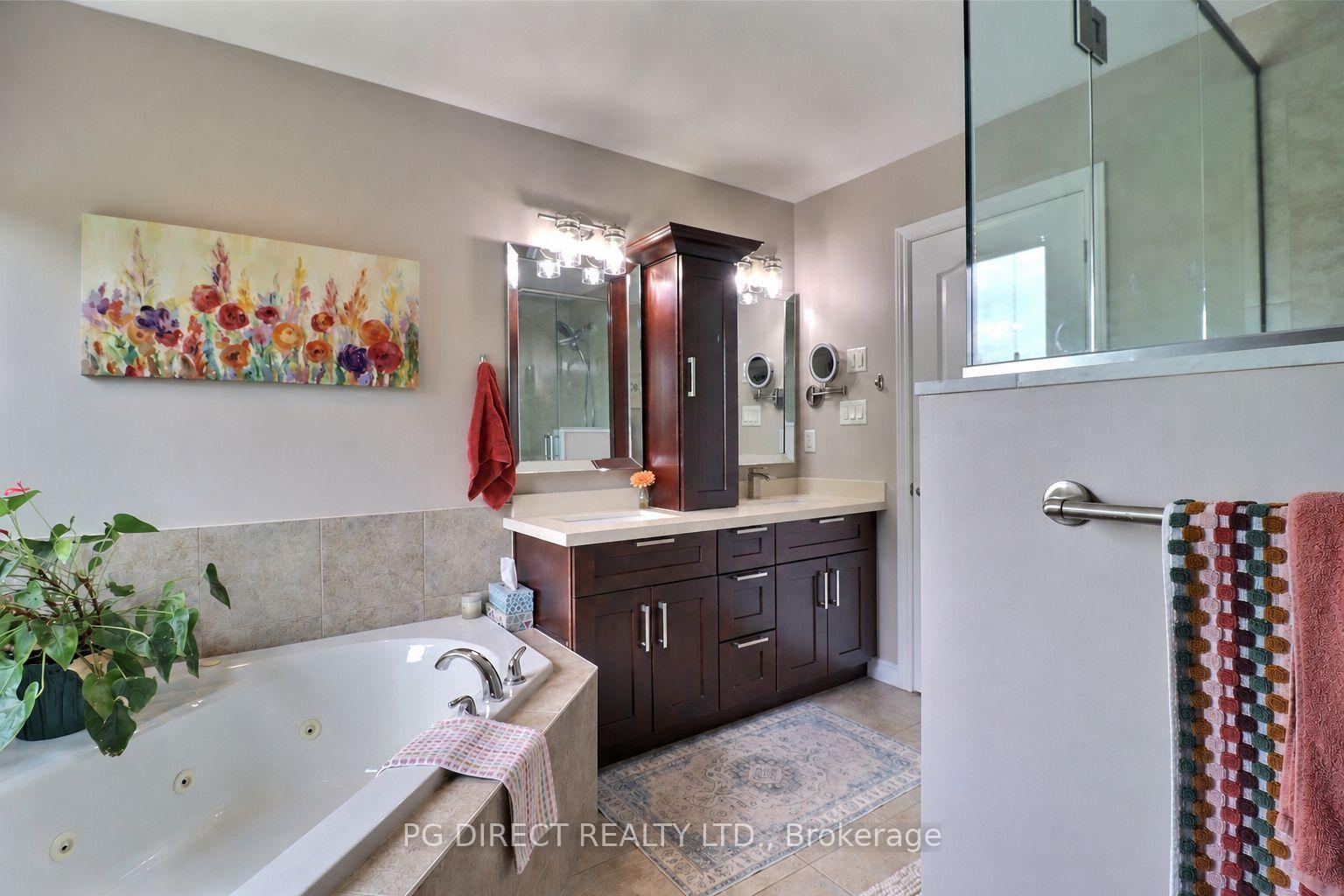 Photo 18 of 1040 Hanson Crescent, London, North E — HOMEH