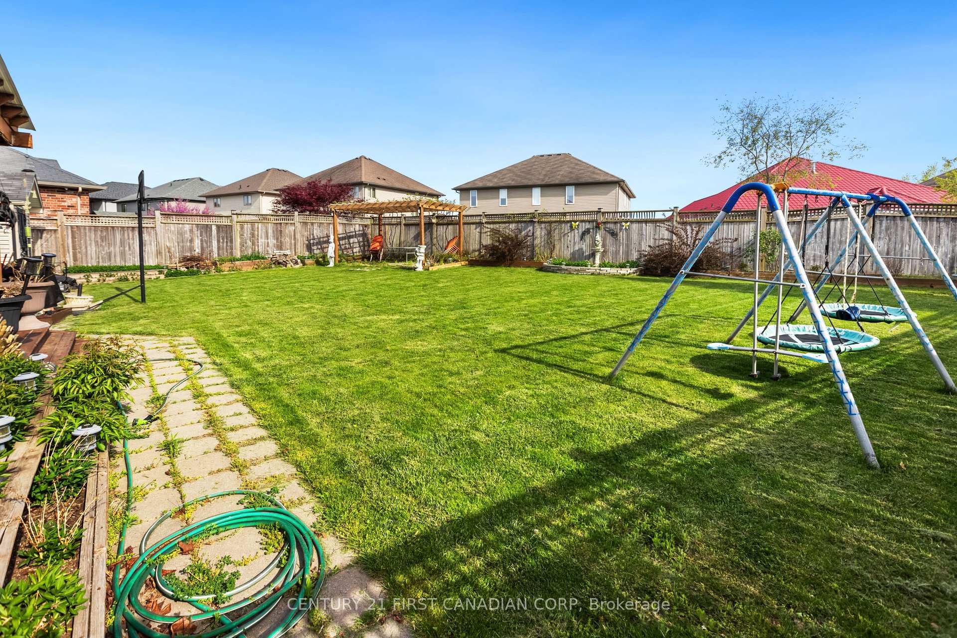 Photo 34 of 1479 Sandpiper Drive E, London, North D — HOMEH