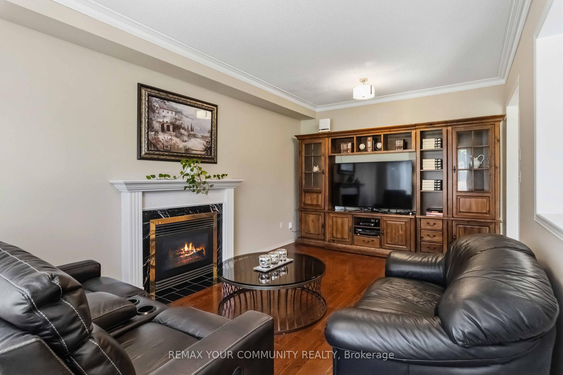 Photo 8 of 153 Bristol Road E, Mississauga, Hurontario — HOMEH