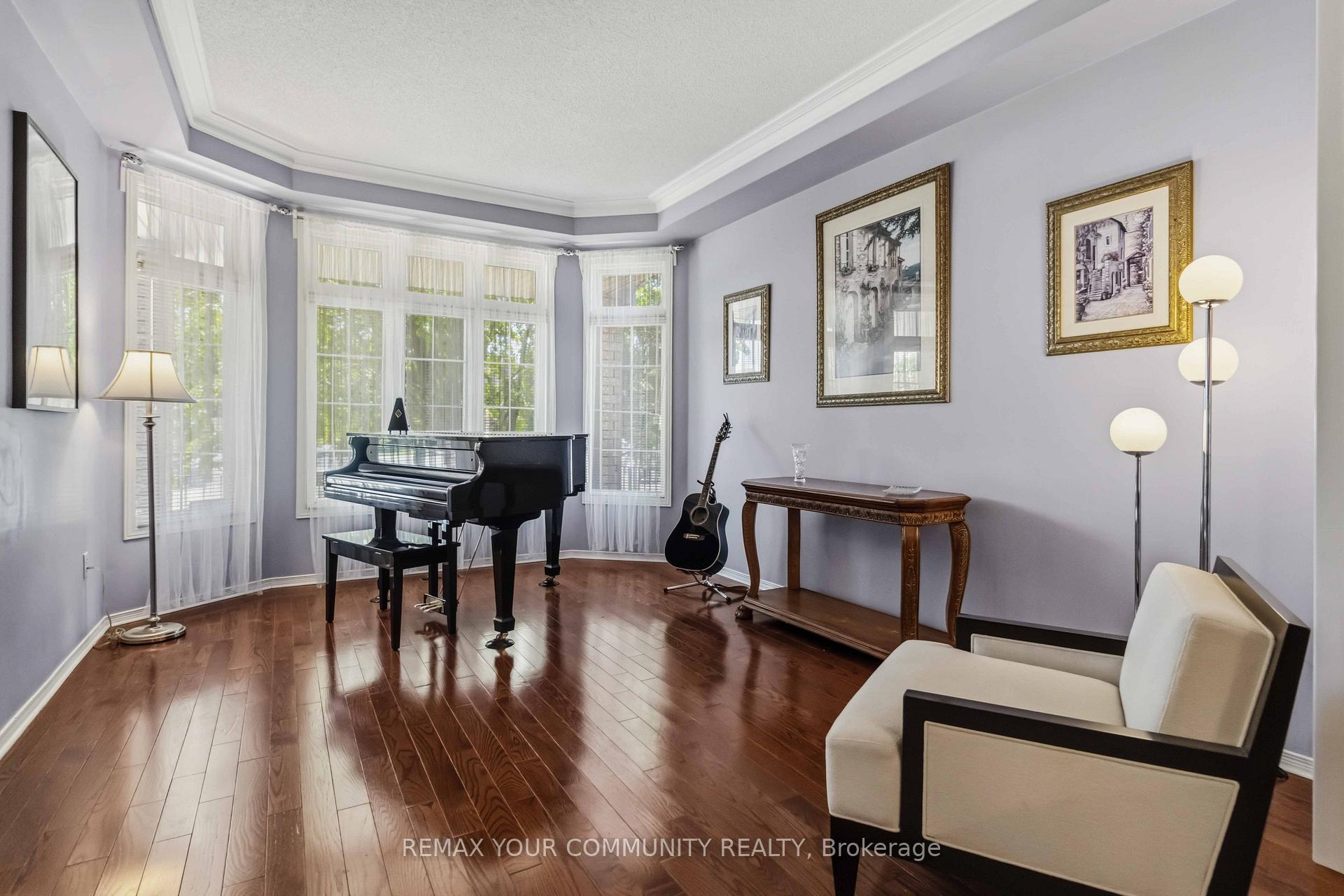 Photo 10 of 153 Bristol Road E, Mississauga, Hurontario — HOMEH