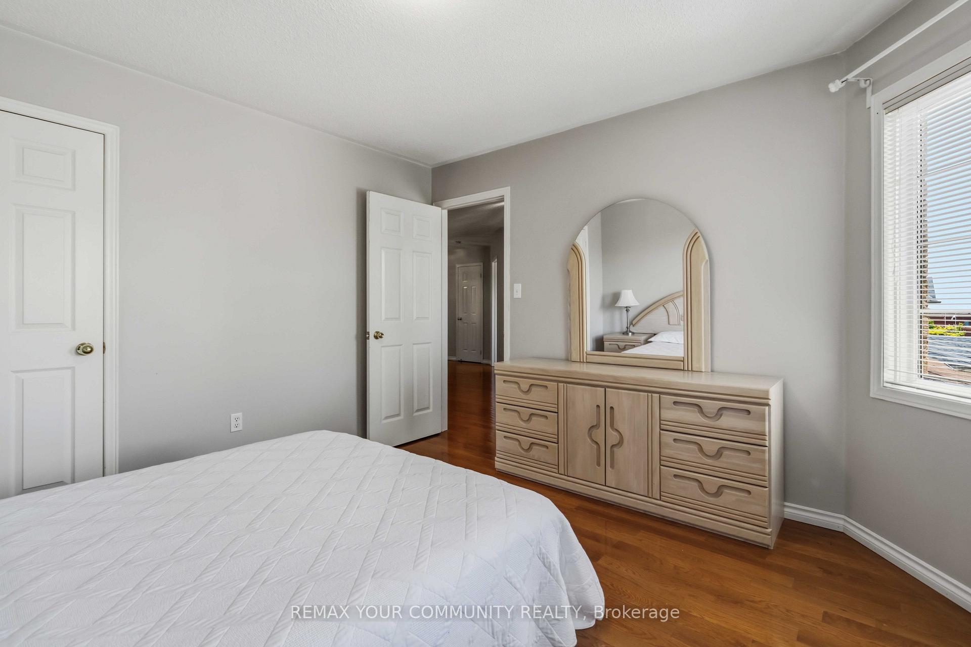 Photo 30 of 153 Bristol Road E, Mississauga, Hurontario — HOMEH