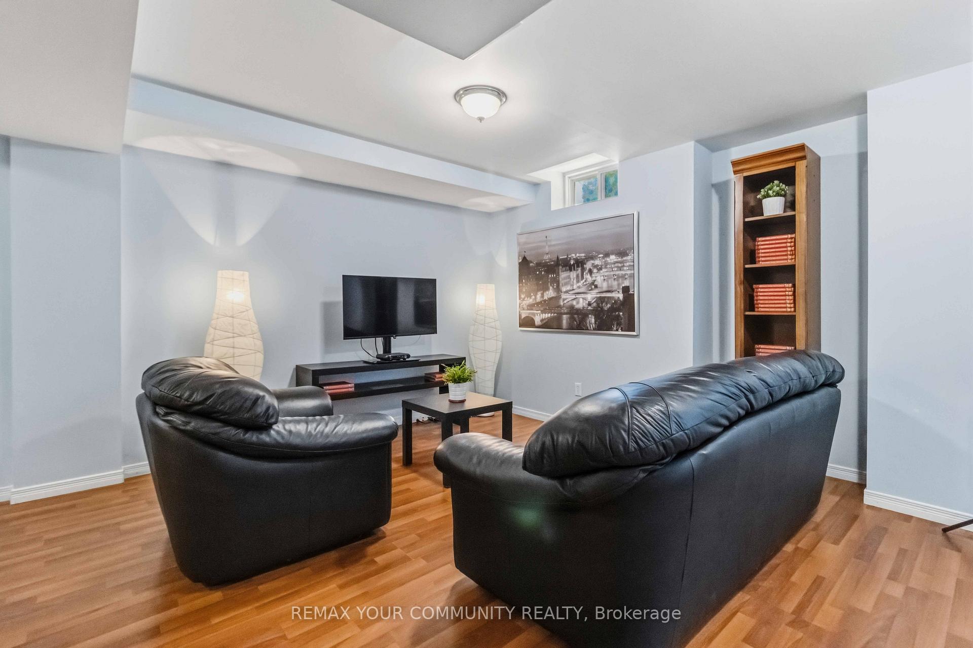 Photo 37 of 153 Bristol Road E, Mississauga, Hurontario — HOMEH