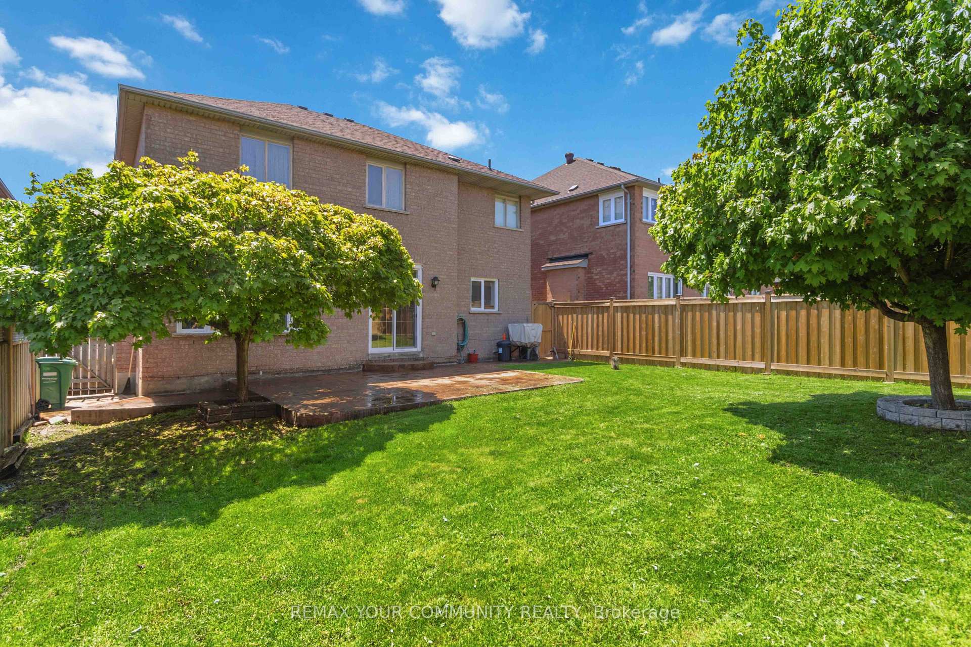 Photo 47 of 153 Bristol Road E, Mississauga, Hurontario — HOMEH