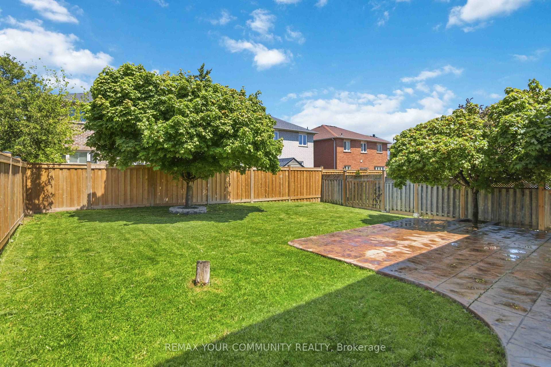 Photo 49 of 153 Bristol Road E, Mississauga, Hurontario — HOMEH
