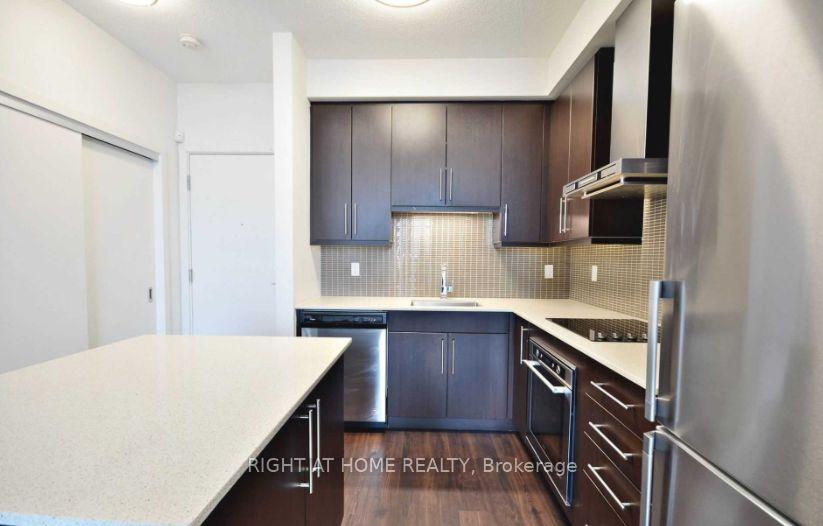 Photo 5 of Unit 905, 2087 Fairview Street, Burlington, Freeman — HOMEH