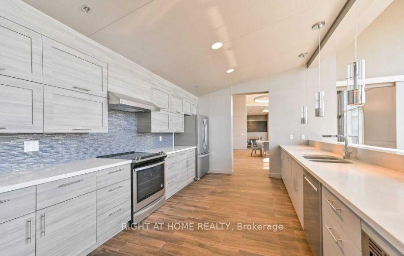 Photo 33 of Unit 905, 2087 Fairview Street, Burlington, Freeman — HOMEH