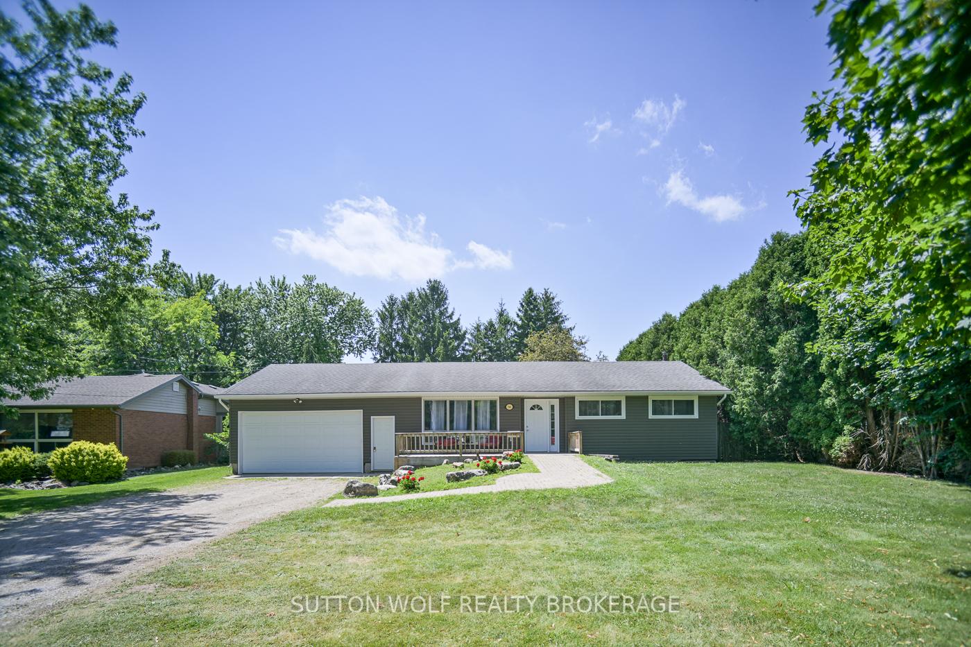 Photo 1 of 566 Head Street N, Strathroy-Caradoc, NE — HOMEH