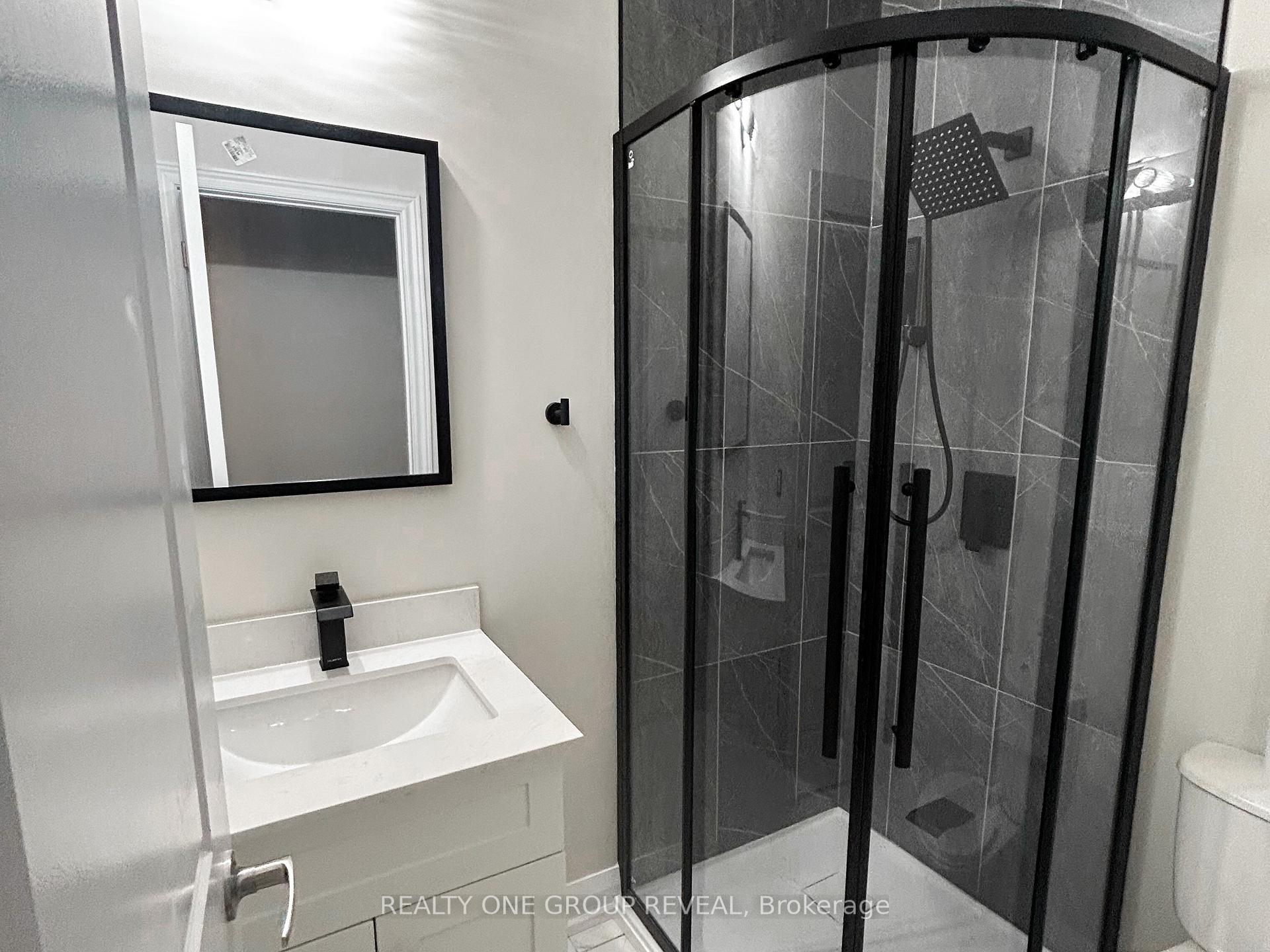 Photo 4 of 29 Icemaker Way, Whitby, Rural Whitby — HOMEH