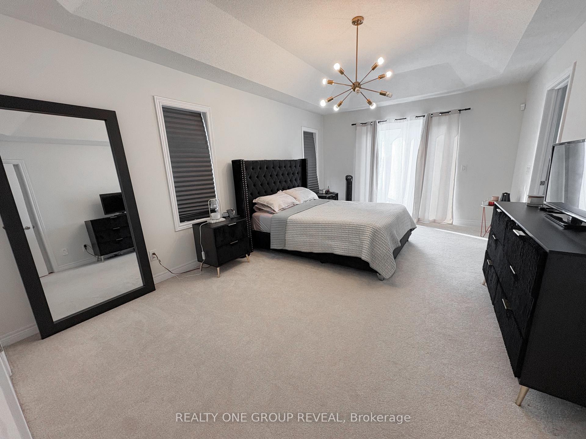 Photo 16 of 29 Icemaker Way, Whitby, Rural Whitby — HOMEH