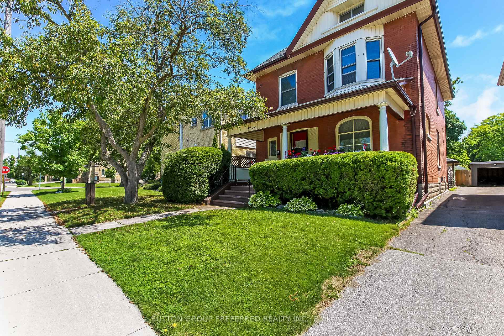 Photo 3 of 63 Southwick Street, St. Thomas — HOMEH