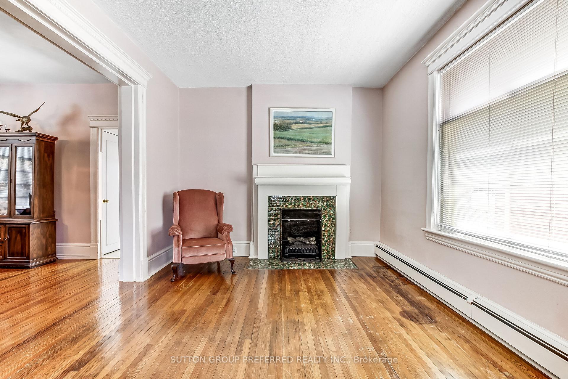 Photo 9 of 63 Southwick Street, St. Thomas — HOMEH