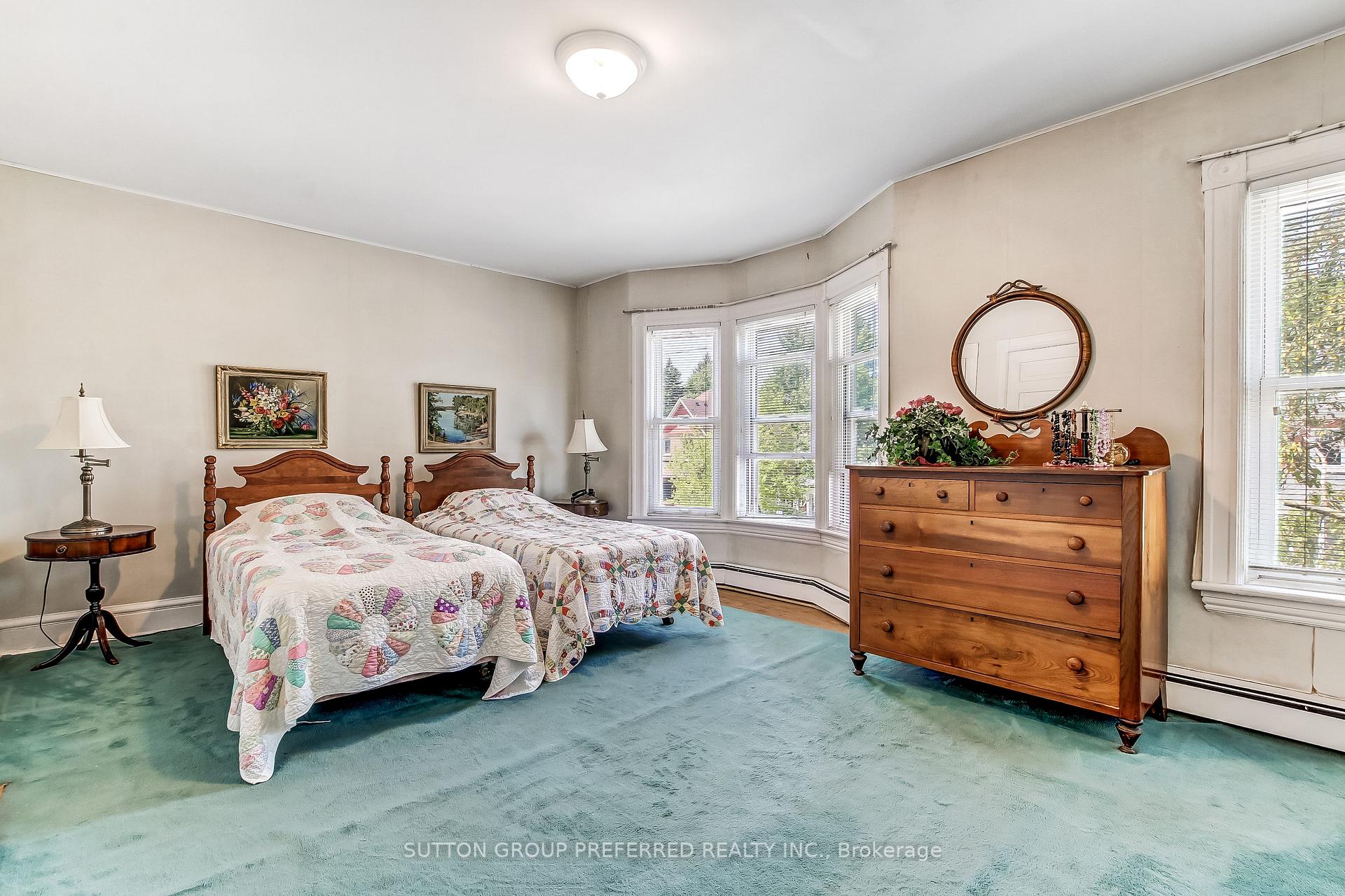 Photo 14 of 63 Southwick Street, St. Thomas — HOMEH