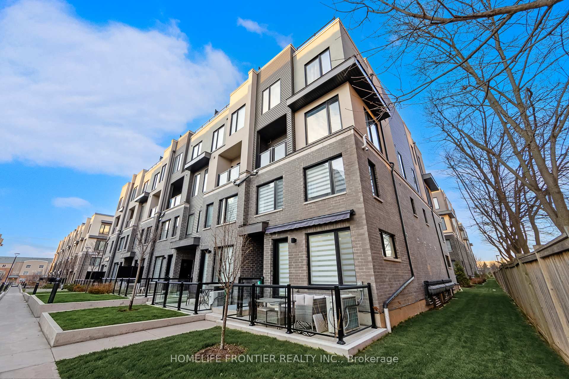 Photo 1 of Unit 13, 3562 Colonial Drive, Mississauga, Erin Mills — HOMEH