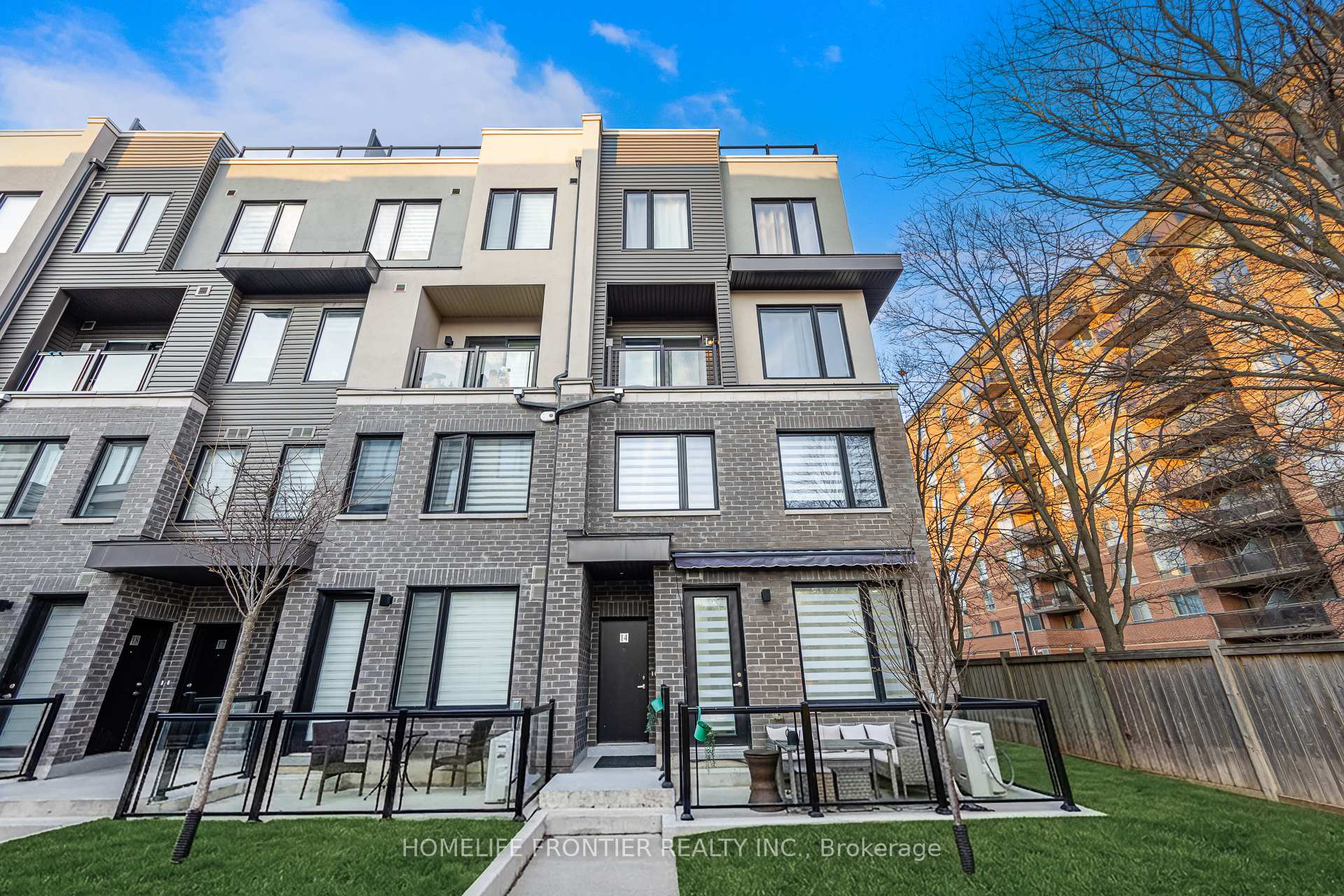 Photo 2 of Unit 13, 3562 Colonial Drive, Mississauga, Erin Mills — HOMEH