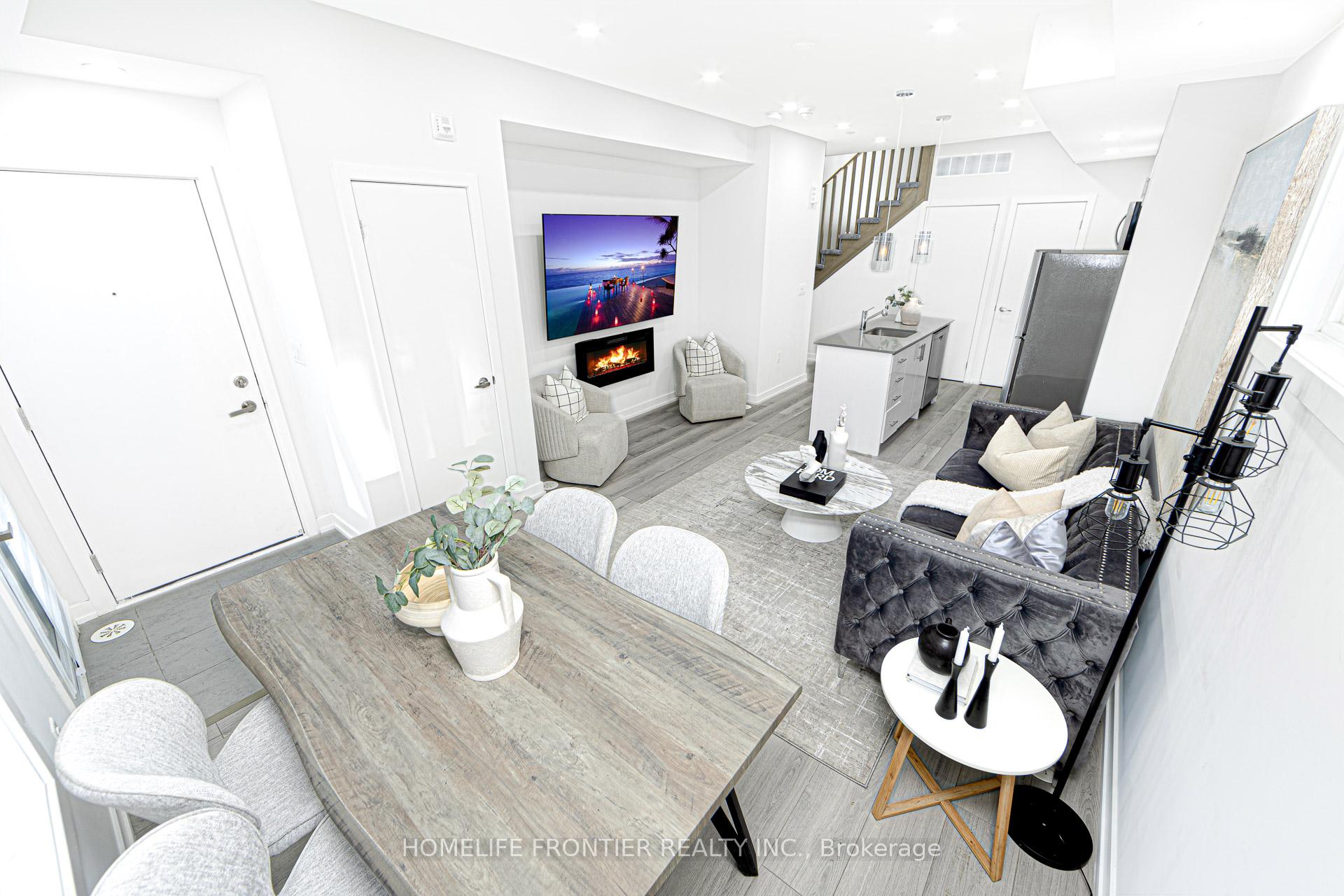 Photo 4 of Unit 13, 3562 Colonial Drive, Mississauga, Erin Mills — HOMEH