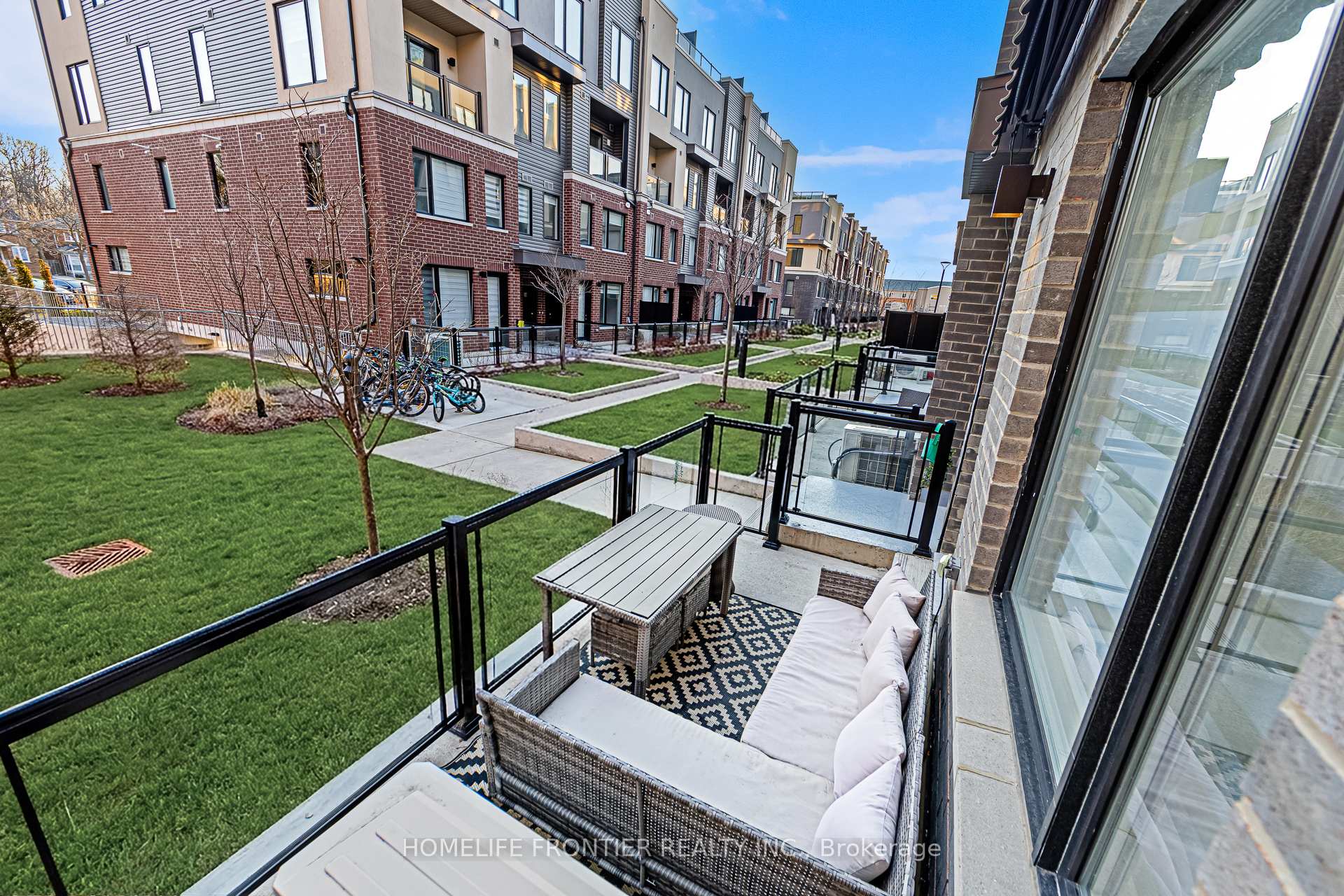 Photo 17 of Unit 13, 3562 Colonial Drive, Mississauga, Erin Mills — HOMEH