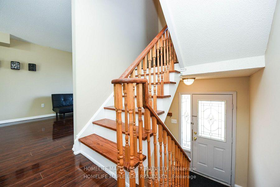 Photo 5 of Unit 88, 2 Clay Brick Court E, Brampton, Brampton North — HOMEH