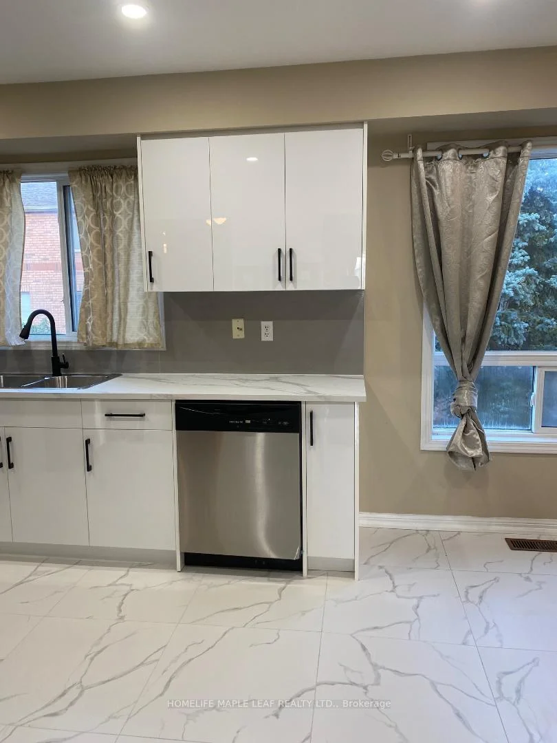 Photo 15 of Unit 88, 2 Clay Brick Court E, Brampton, Brampton North — HOMEH
