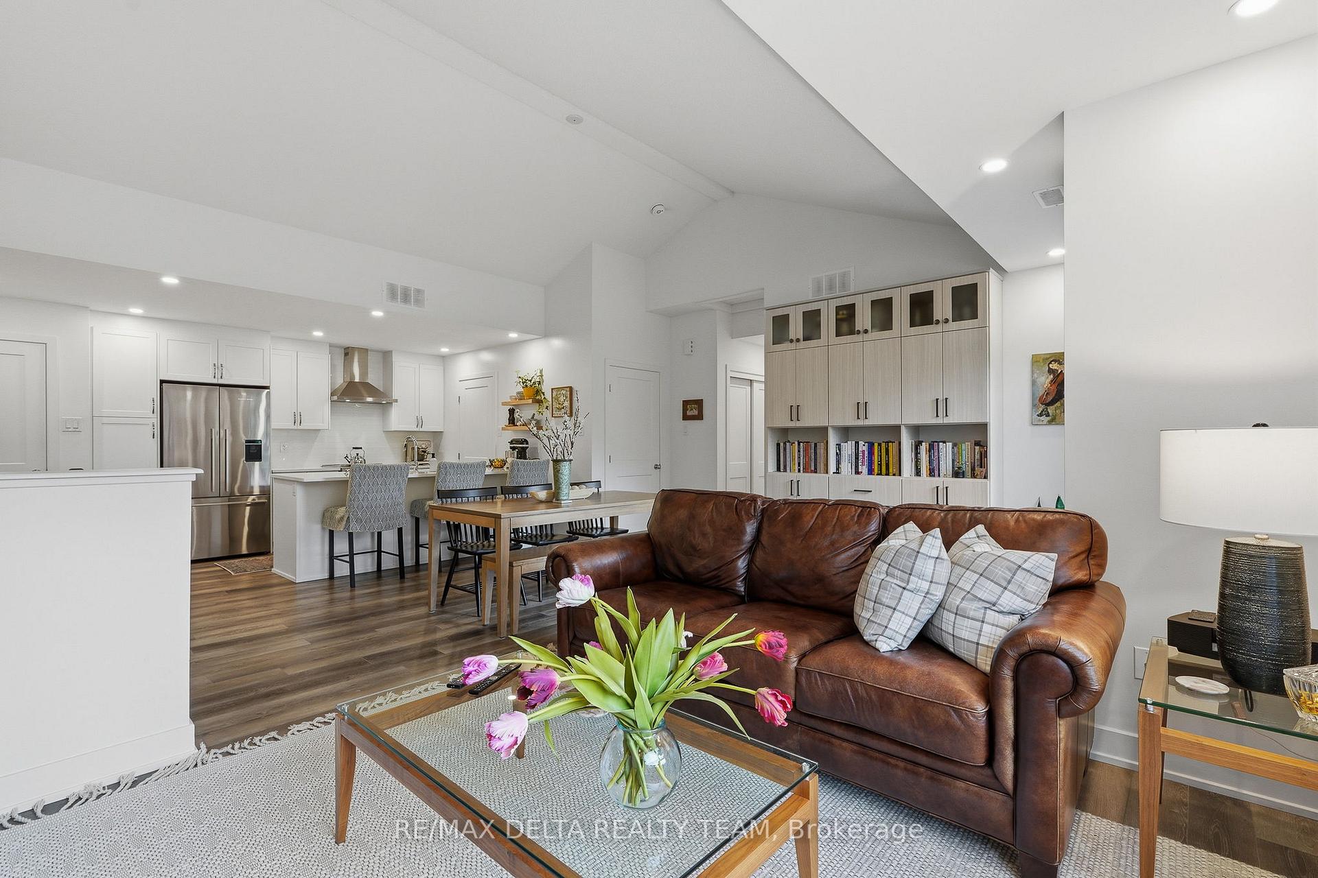 Photo 6 of Unit B, 400 Rolling Meadow Crescent, Ottawa, Mer Bleue/Bradley Estates/Anderson Park — HOMEH