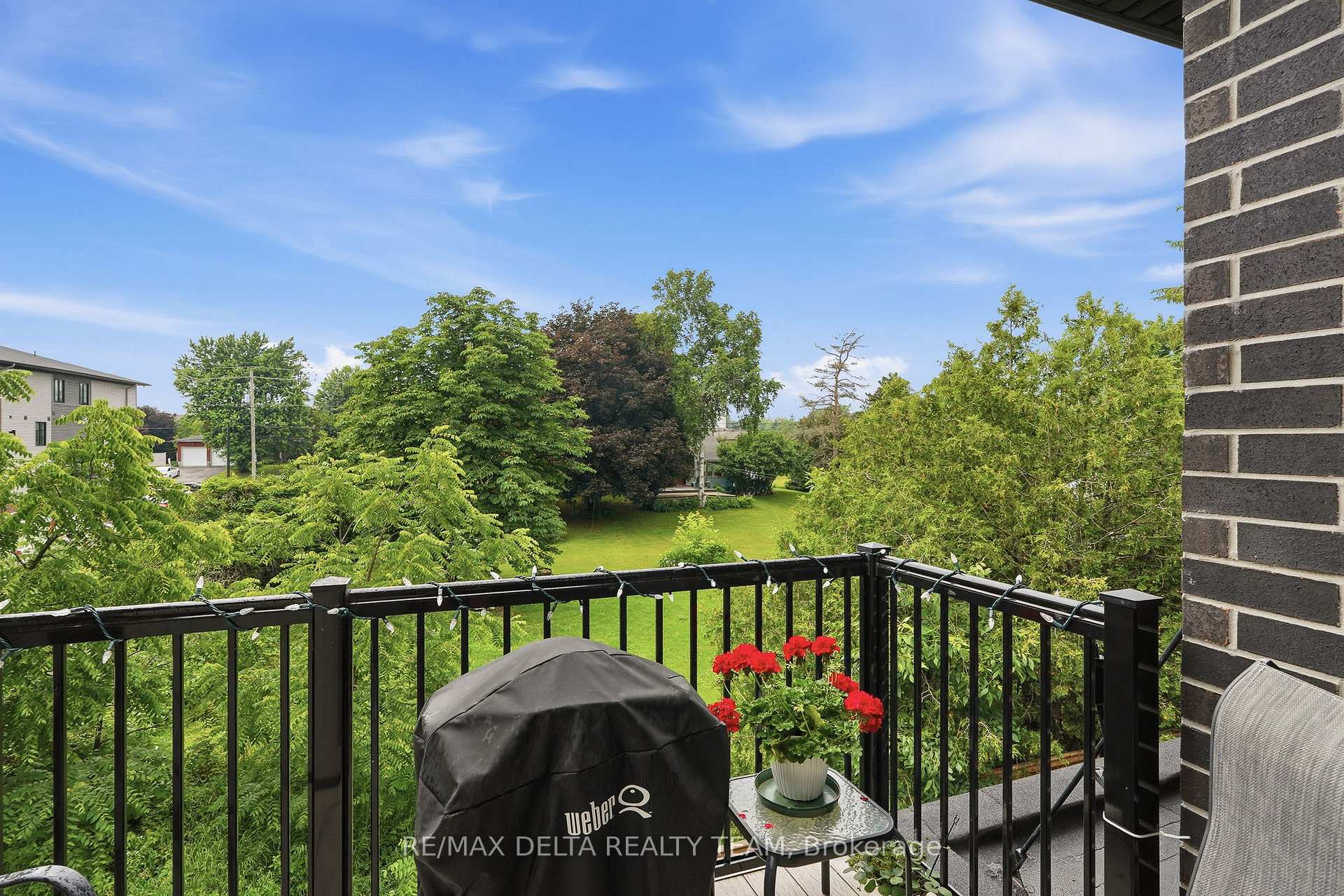 Photo 14 of Unit B, 400 Rolling Meadow Crescent, Ottawa, Mer Bleue/Bradley Estates/Anderson Park — HOMEH
