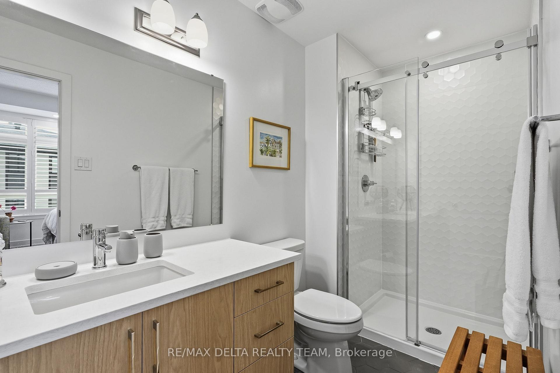 Photo 18 of Unit B, 400 Rolling Meadow Crescent, Ottawa, Mer Bleue/Bradley Estates/Anderson Park — HOMEH