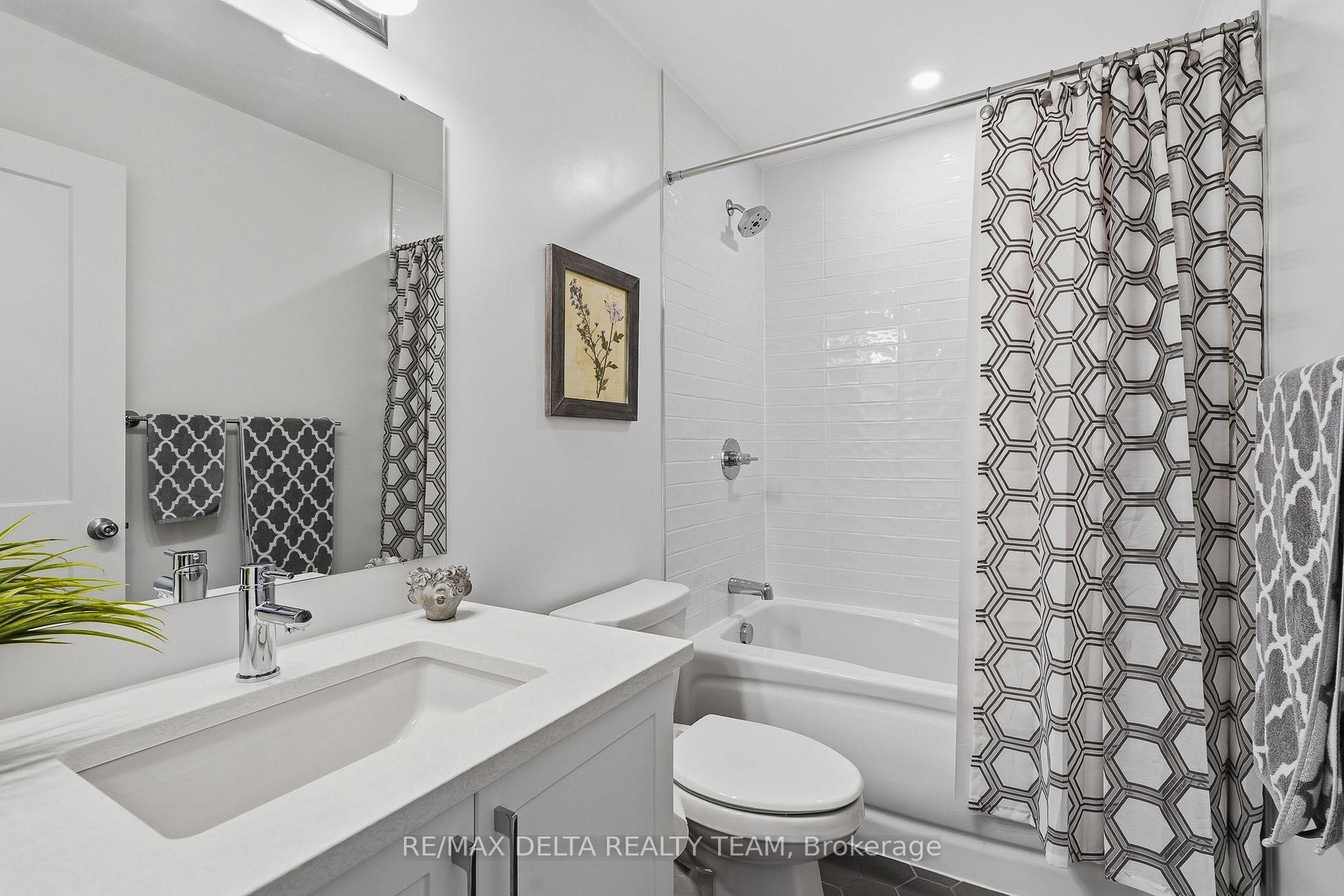 Photo 22 of Unit B, 400 Rolling Meadow Crescent, Ottawa, Mer Bleue/Bradley Estates/Anderson Park — HOMEH