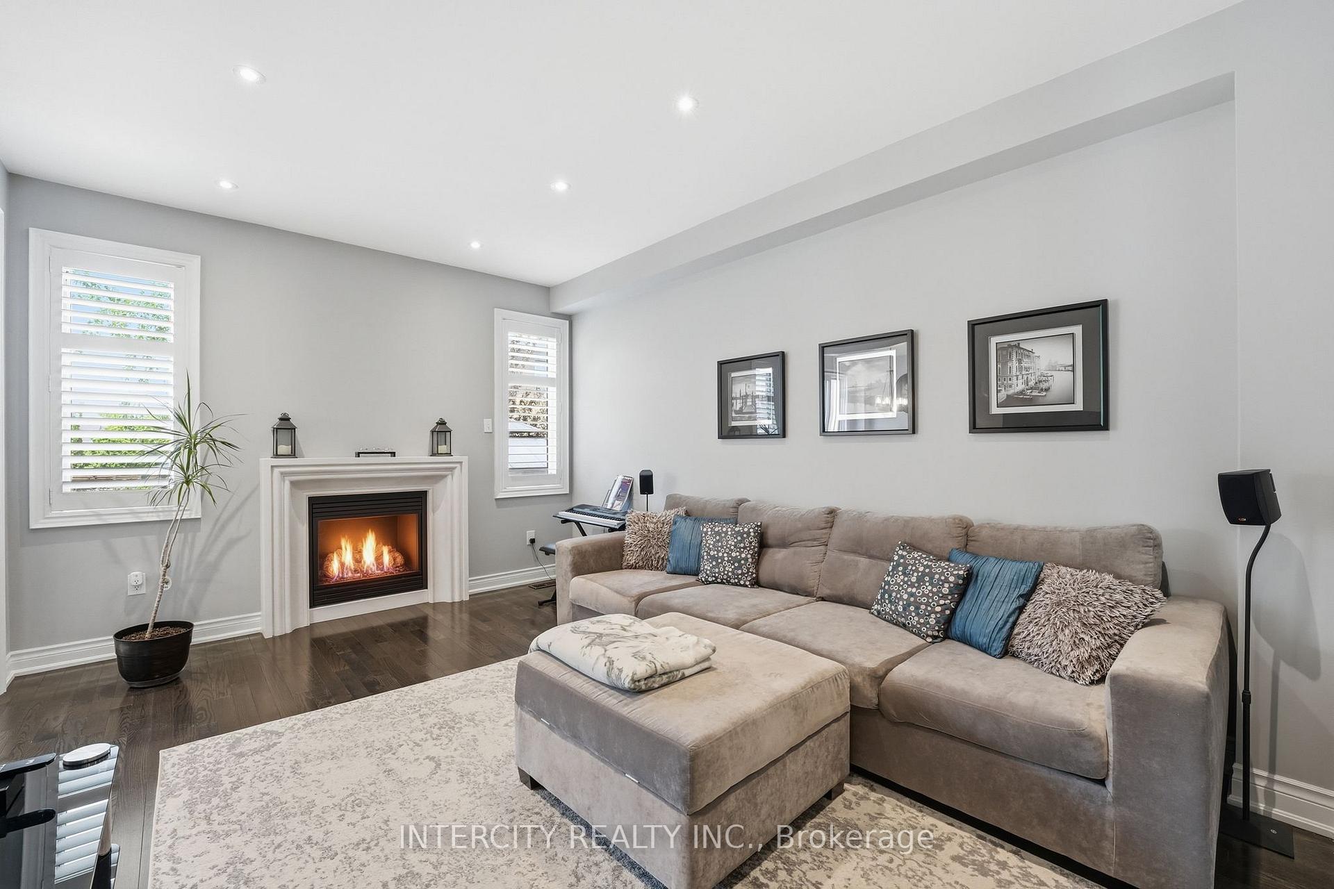 Photo 15 of 2 Fairmont Ridge Trail, King, Nobleton — HOMEH