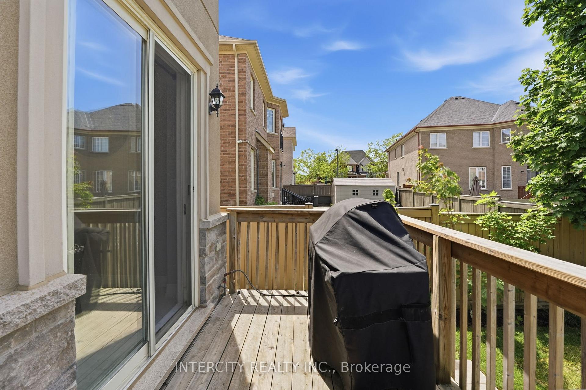 Photo 35 of 2 Fairmont Ridge Trail, King, Nobleton — HOMEH