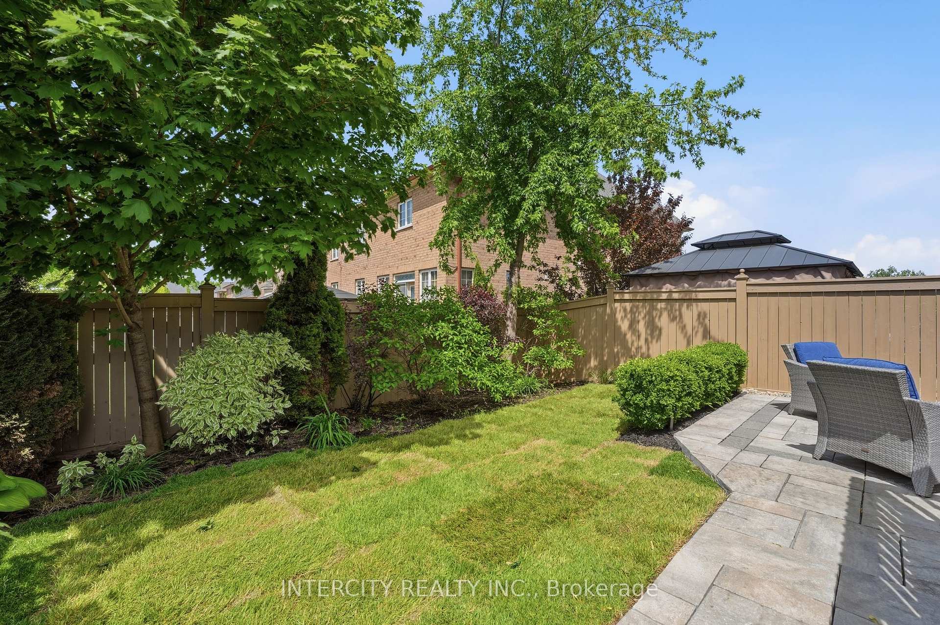Photo 39 of 2 Fairmont Ridge Trail, King, Nobleton — HOMEH