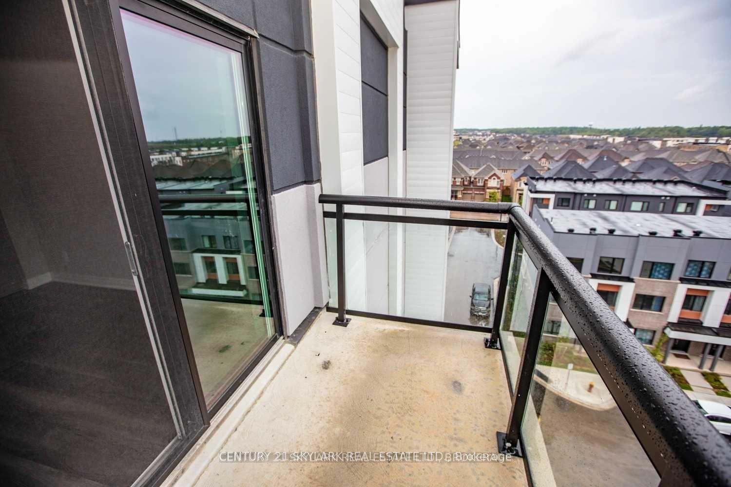 Photo 5 of Unit 631, 128 Grovewood Common, Oakville, Rural Oakville — HOMEH