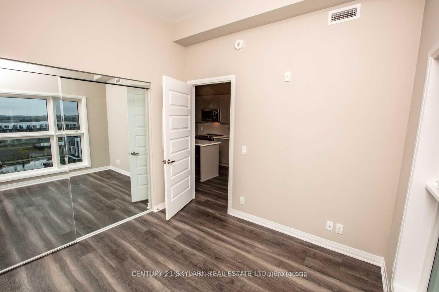 Photo 8 of Unit 631, 128 Grovewood Common, Oakville, Rural Oakville — HOMEH