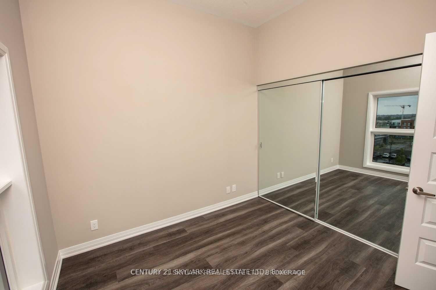 Photo 9 of Unit 631, 128 Grovewood Common, Oakville, Rural Oakville — HOMEH