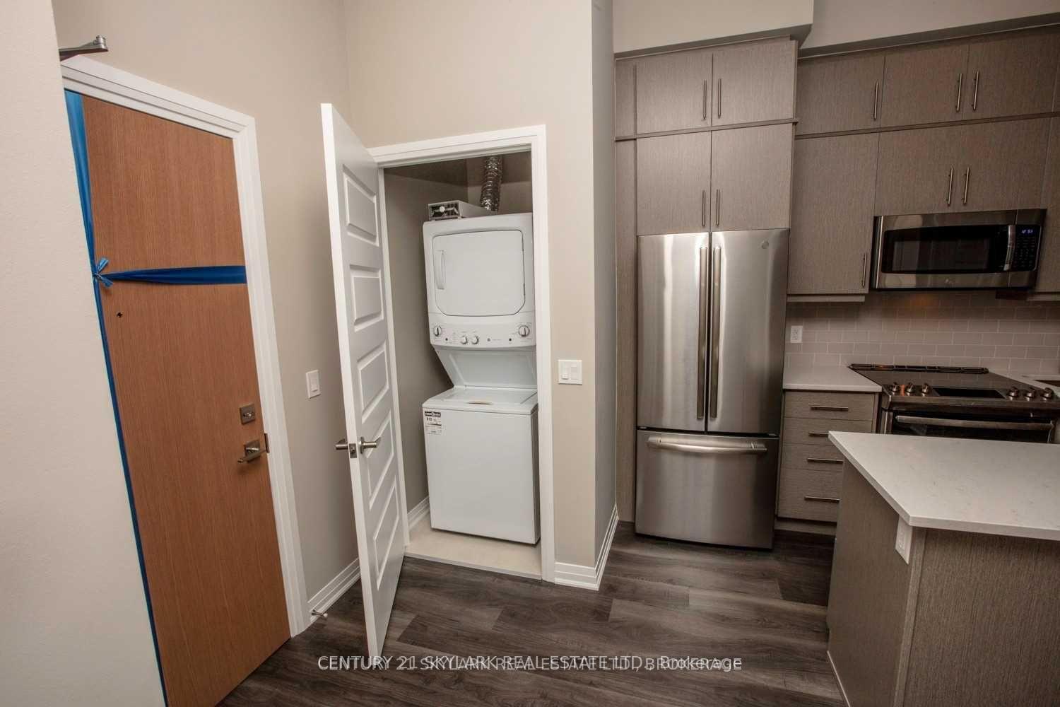 Photo 12 of Unit 631, 128 Grovewood Common, Oakville, Rural Oakville — HOMEH