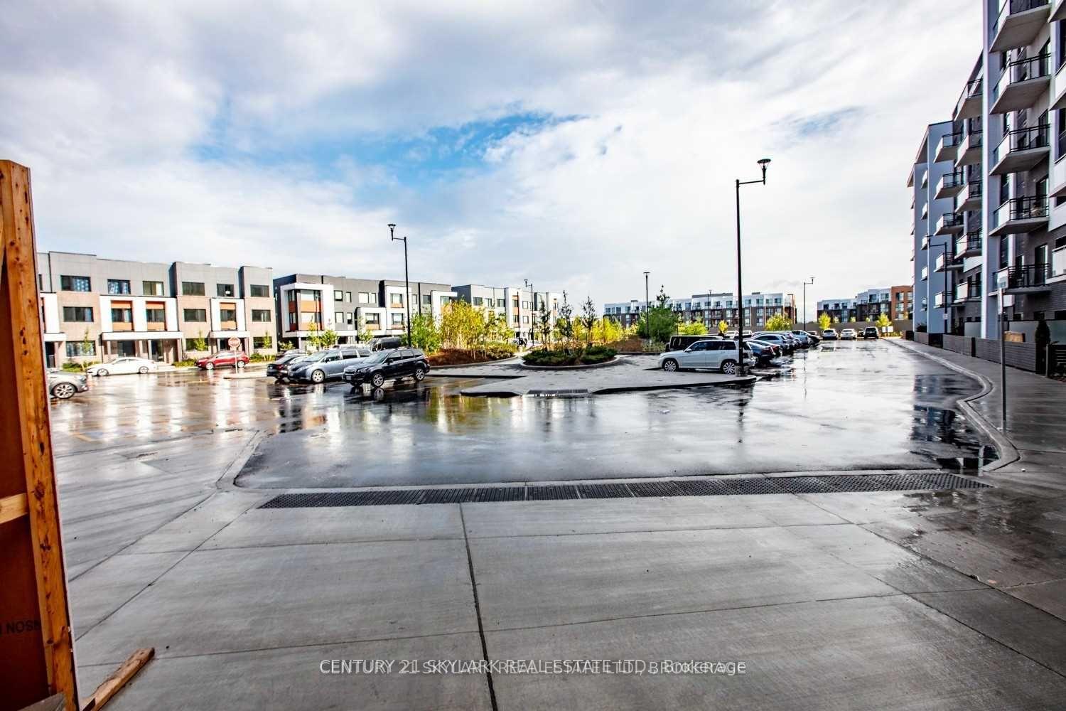 Photo 13 of Unit 631, 128 Grovewood Common, Oakville, Rural Oakville — HOMEH