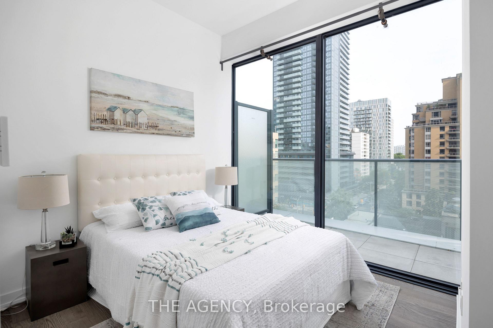 Photo 11 of Unit 804, 161 Roehampton Avenue, Toronto, Mount Pleasant East — HOMEH