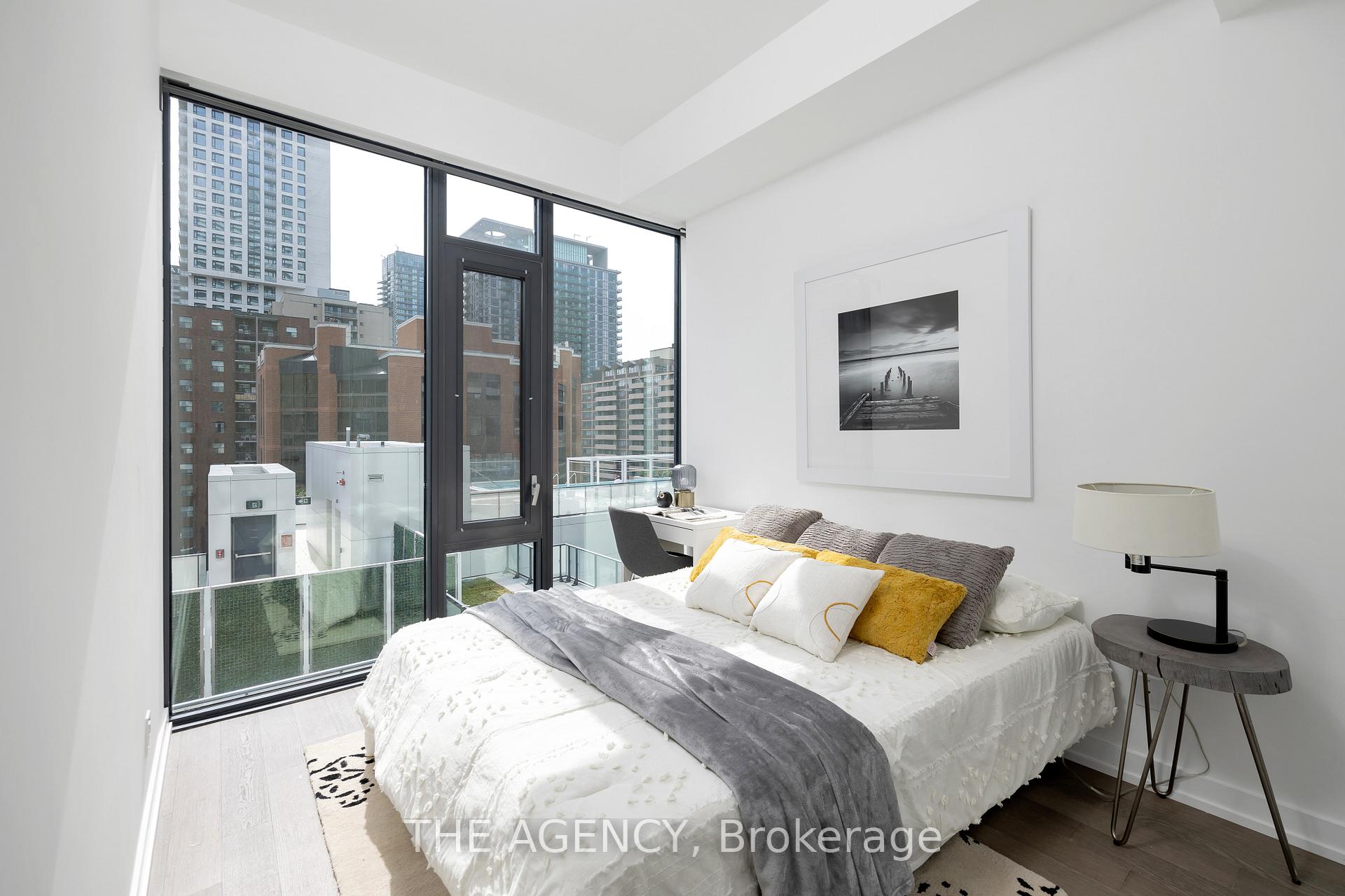 Photo 14 of Unit 804, 161 Roehampton Avenue, Toronto, Mount Pleasant East — HOMEH
