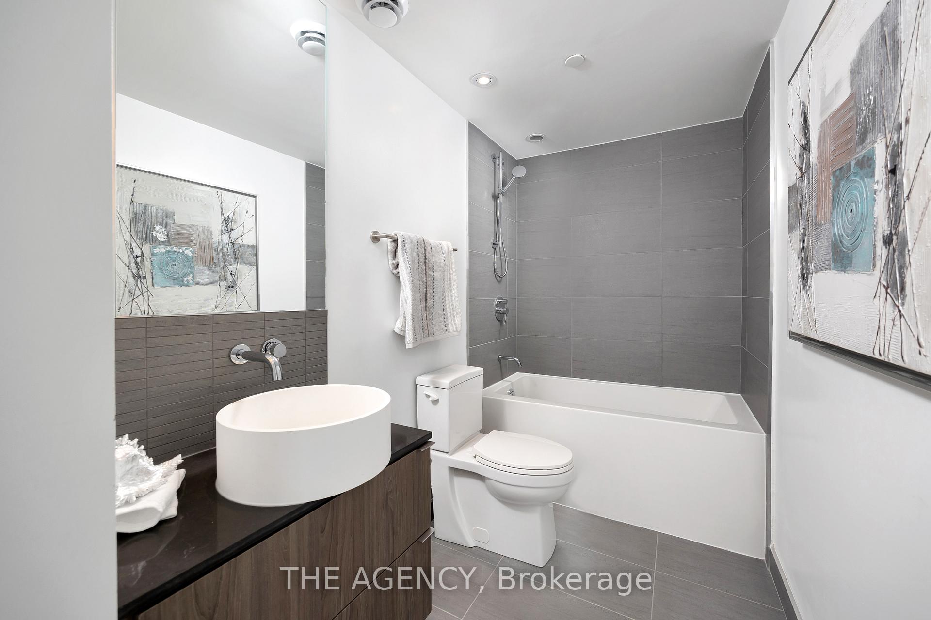 Photo 18 of Unit 804, 161 Roehampton Avenue, Toronto, Mount Pleasant East — HOMEH