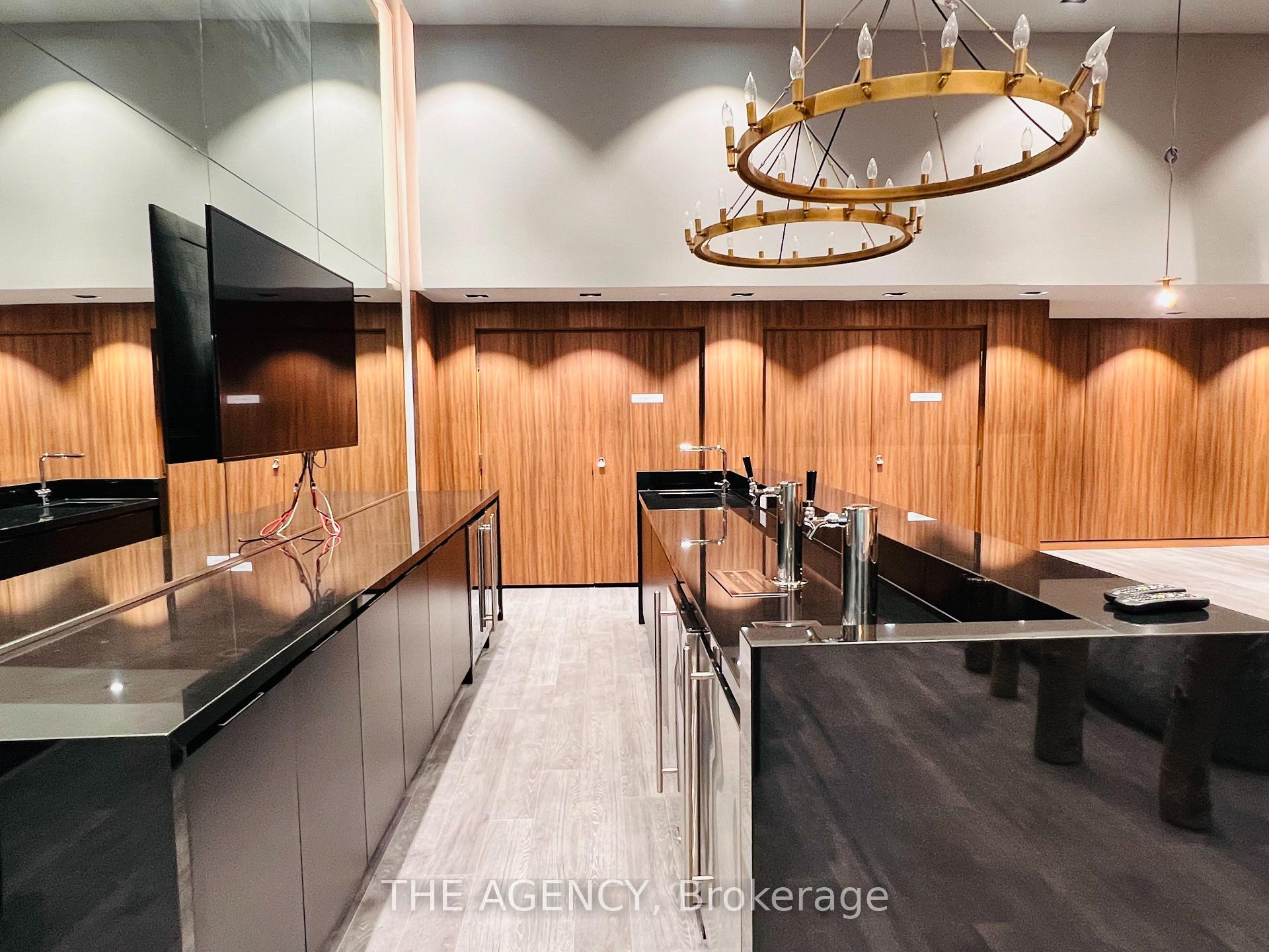 Photo 28 of Unit 804, 161 Roehampton Avenue, Toronto, Mount Pleasant East — HOMEH