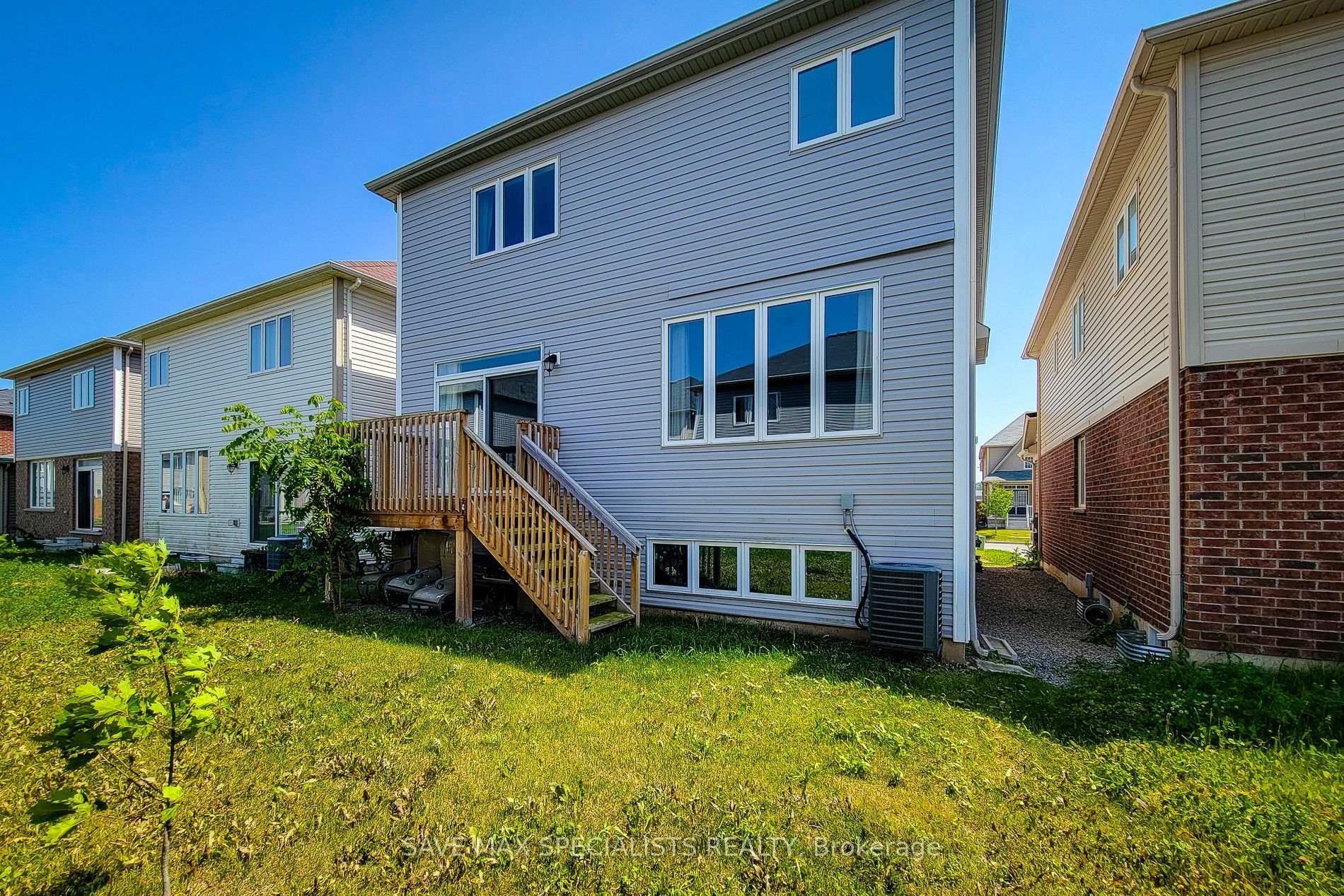 Photo 4 of 16 Beatty Avenue, Thorold, Hurricane/Merrittville — HOMEH