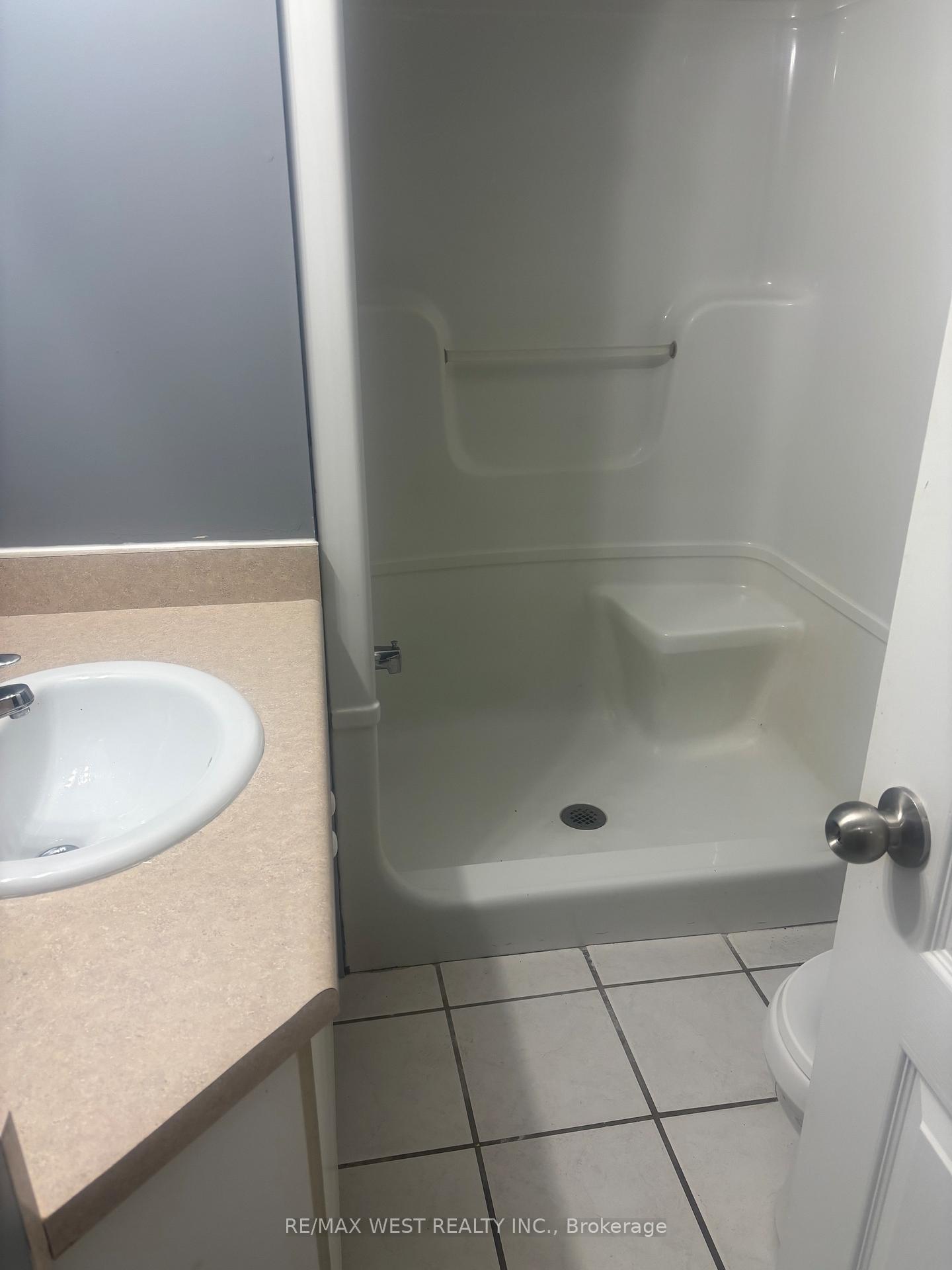 Photo 9 of Unit Basement, 306 Metro Road N, Georgina, Keswick North — HOMEH