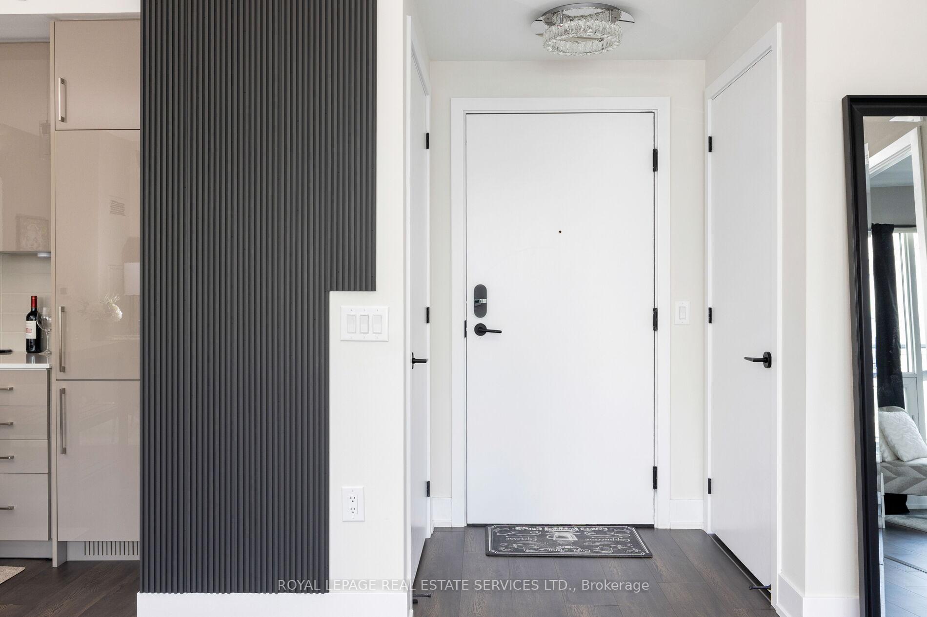 Photo 2 of Unit 720, 2450 Old Bronte Road, Oakville, Westmount — HOMEH