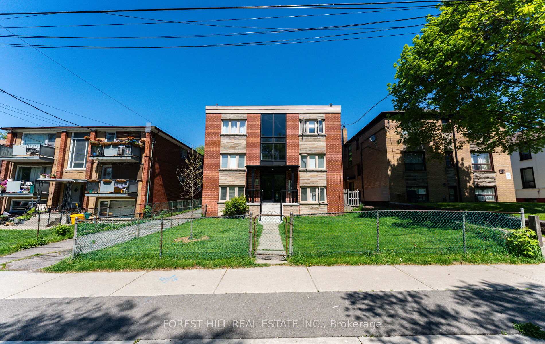 Photo 1 of Unit 3, 8 Victoria Street, Etobicoke, Mimico — HOMEH